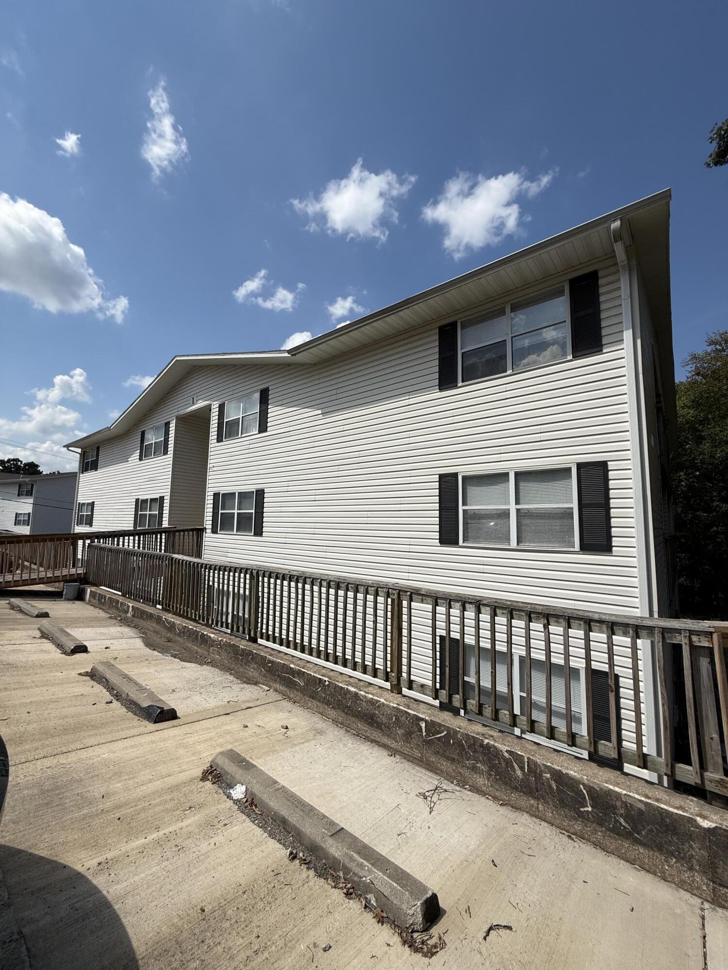 Photo of 428 Kays Lane #1d Hollister MO 65672