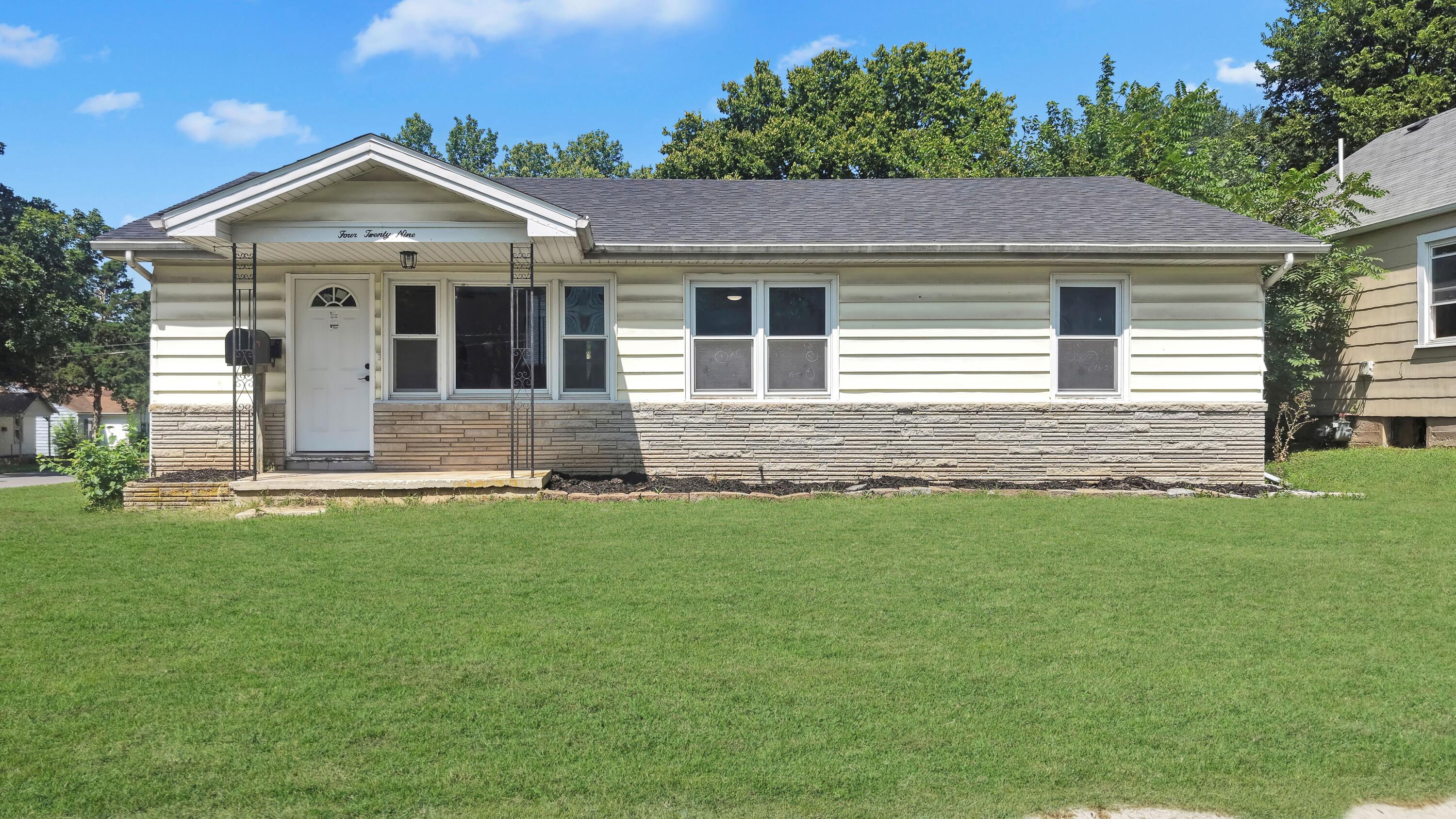 Photo of 429 S West Avenue Springfield MO 65806