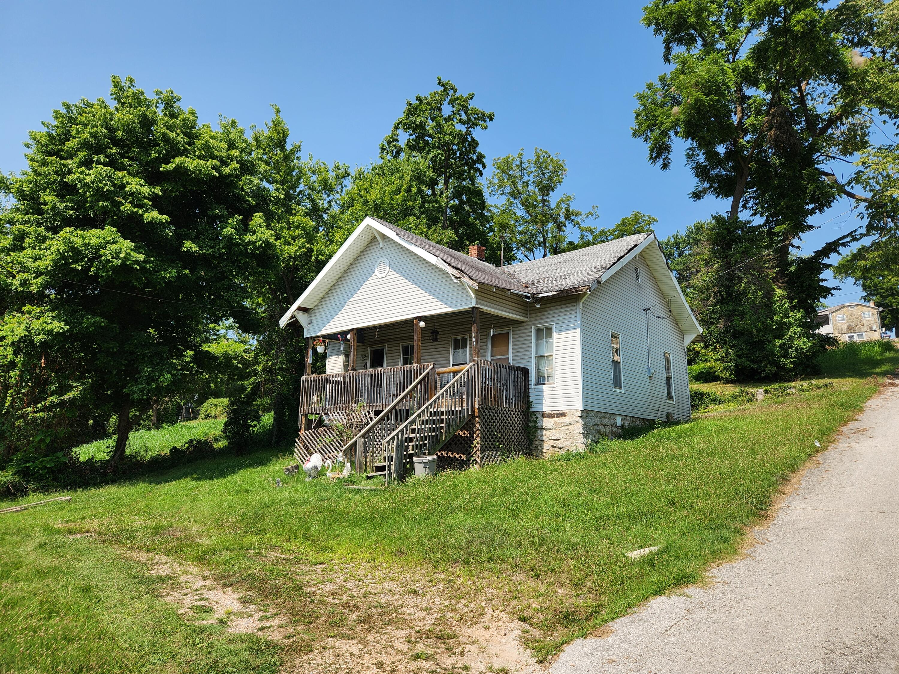 Photo of 408 High Street Cassville MO 65625