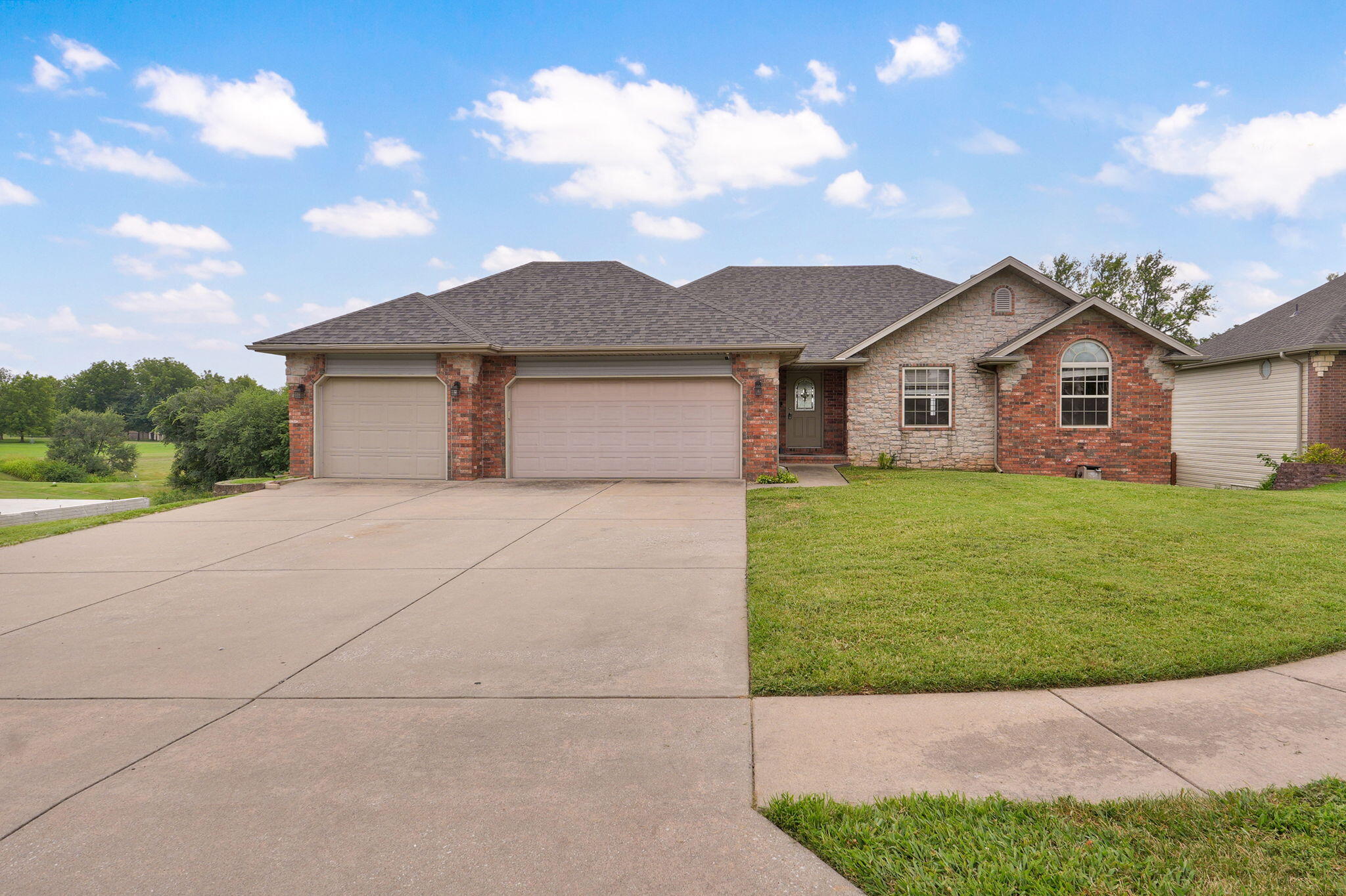 Photo of 3582 N Thistlewood Court Springfield MO 65803