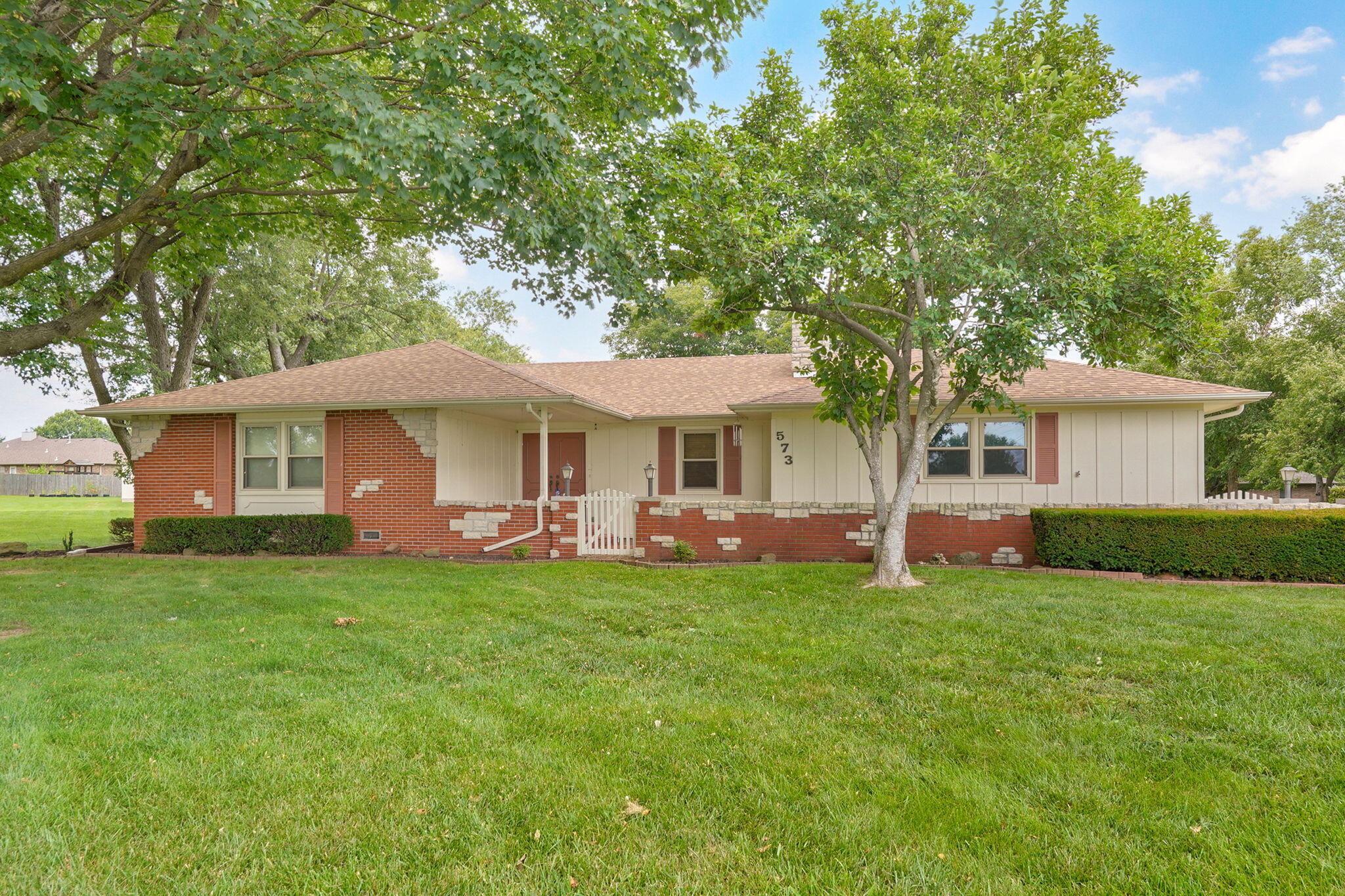 Photo of 573 E Miller Road Republic MO 65738