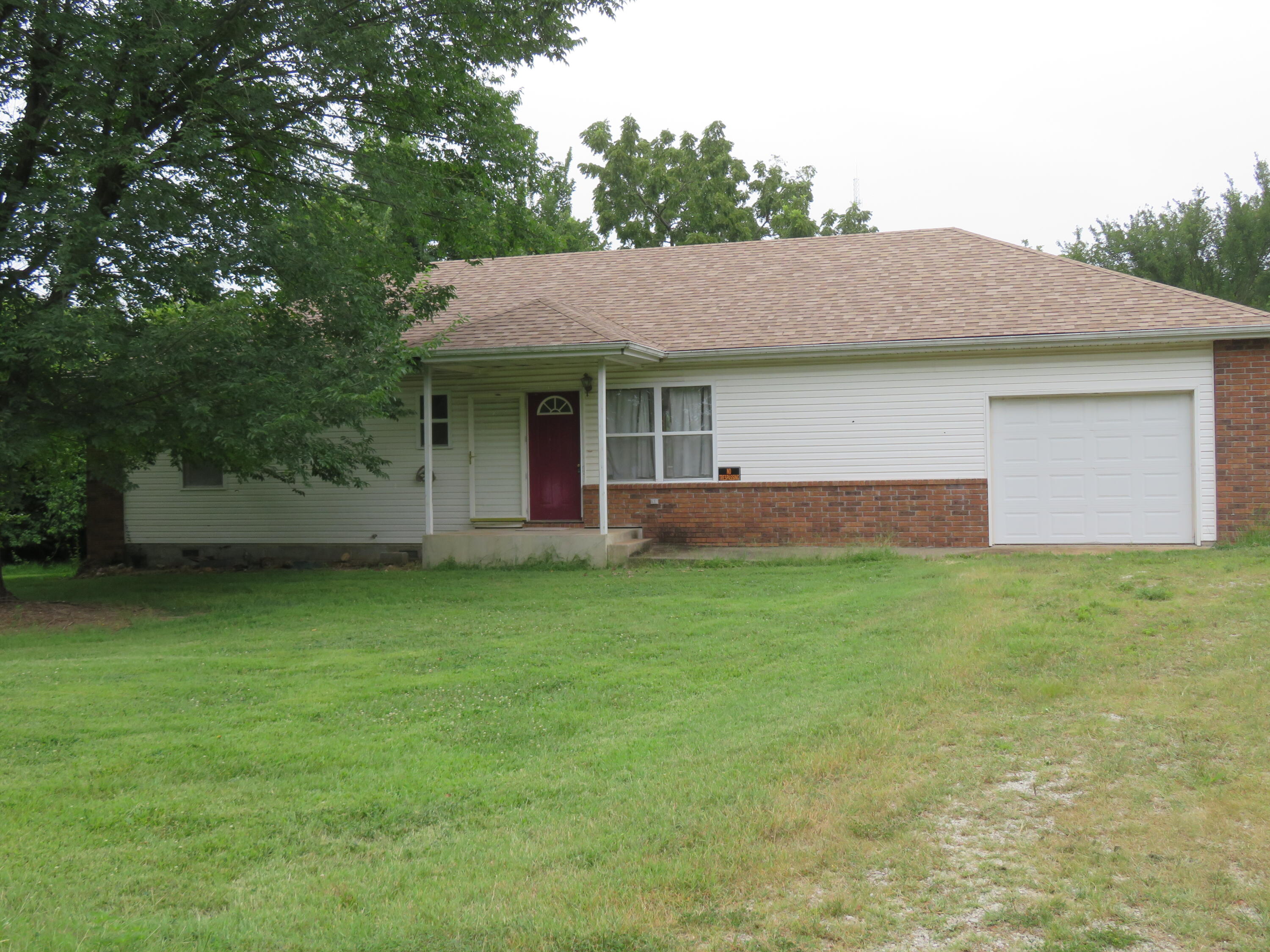 Photo of 411 E 330th Road Humansville MO 65674