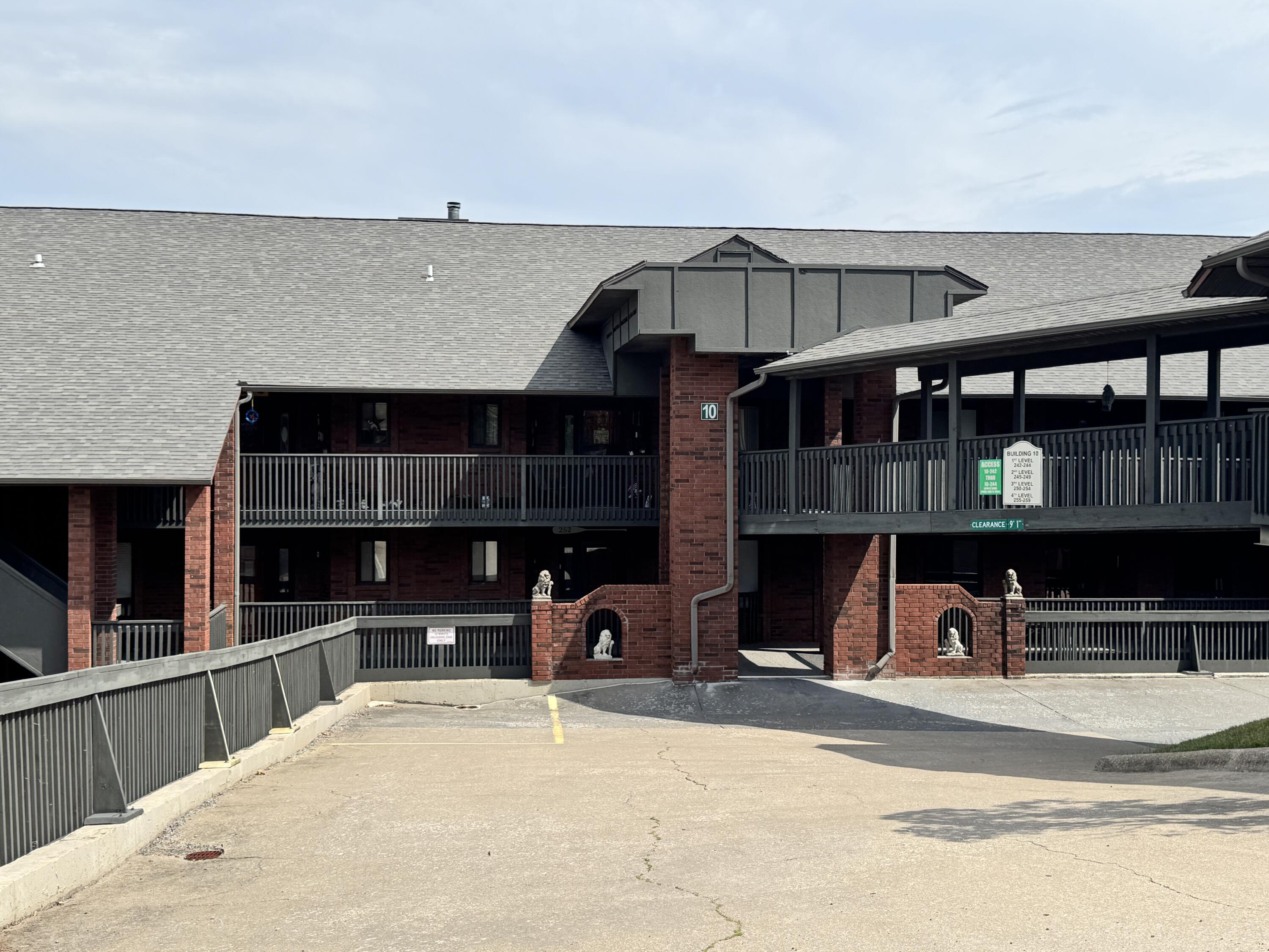 Photo of 150 Sunken Forest Drive ## 252 Forsyth MO 65653