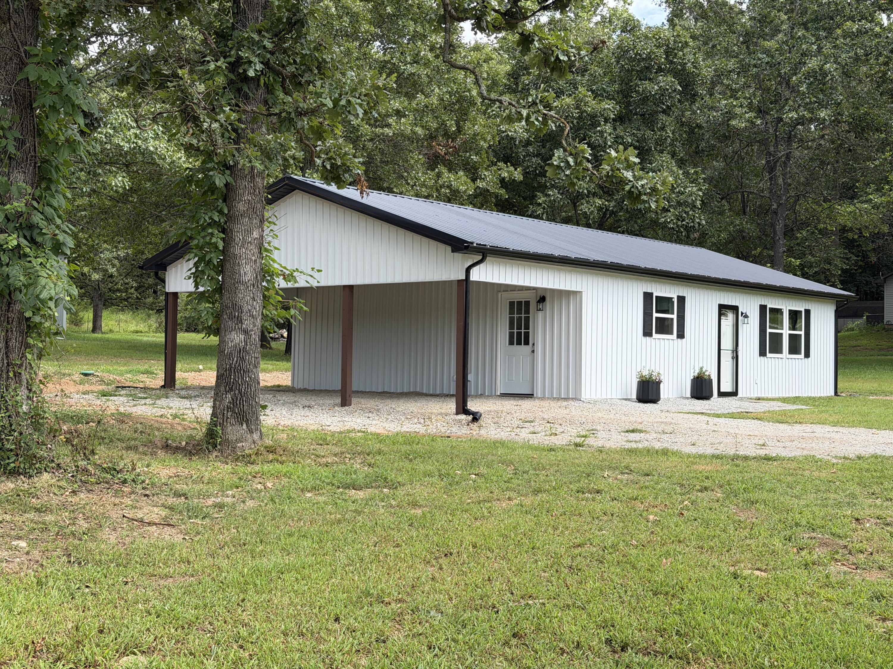 Photo of 7282 Private Road 1830 West Plains MO 65775
