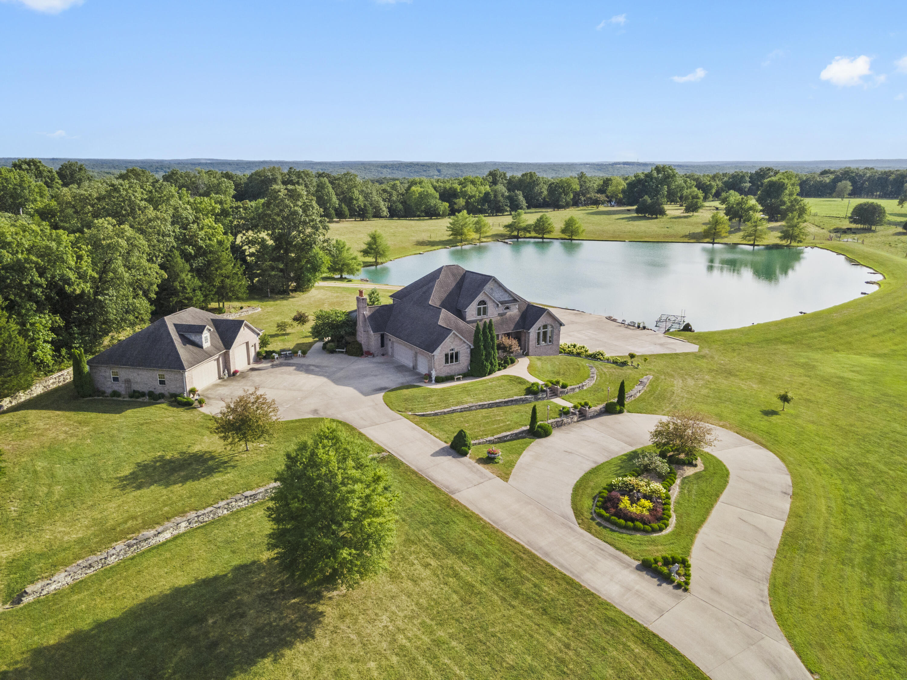 Photo of 26152 Us-54 Hermitage MO 65668