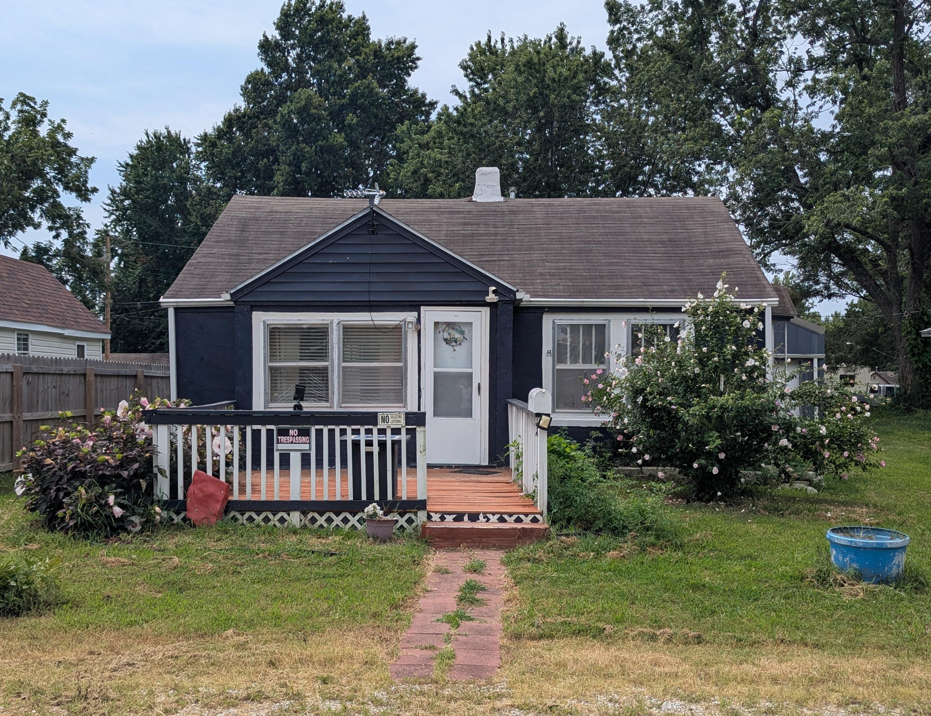 Photo of 18 W Delta Street Aurora MO 65605