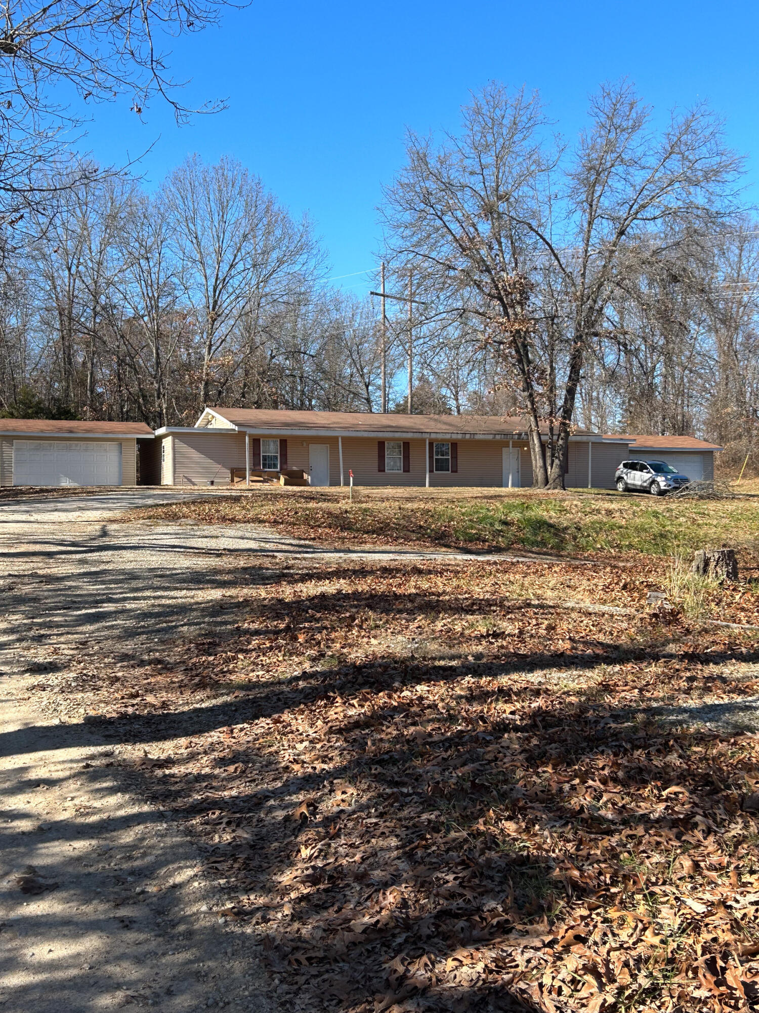 Photo of 4848-4849 Private Road 6640 West Plains MO 65775