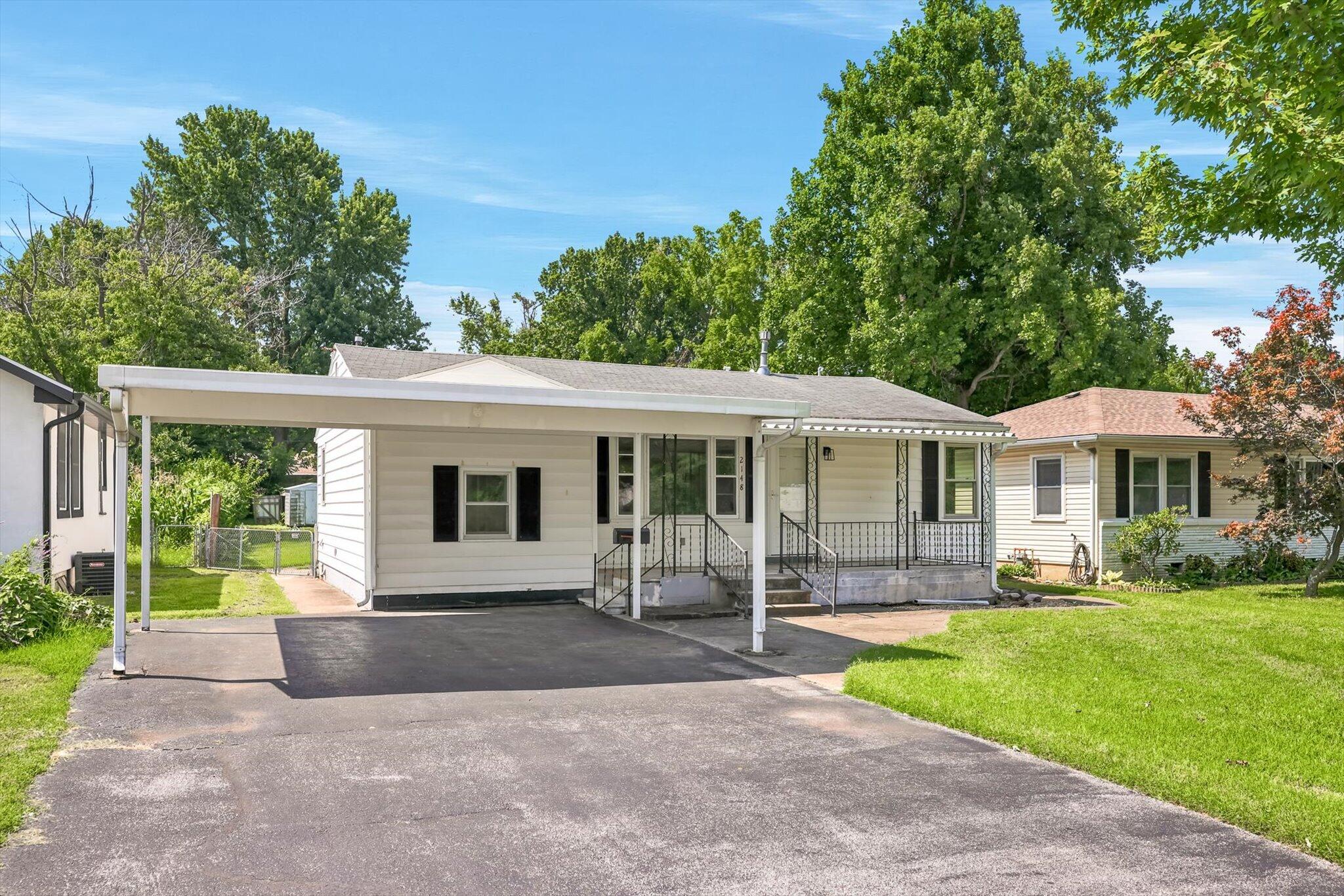 Photo of 2148 E Walnut Street Springfield MO 65802