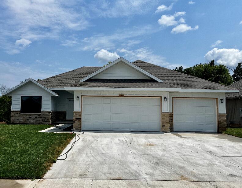 Photo of 648 W Brook Hollow Road Nixa MO 65714
