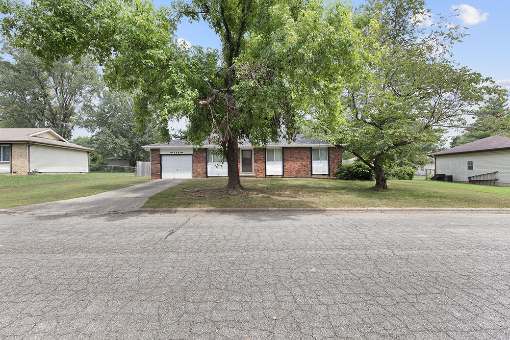 Photo of 126 N Fairwood Avenue Republic MO 65738