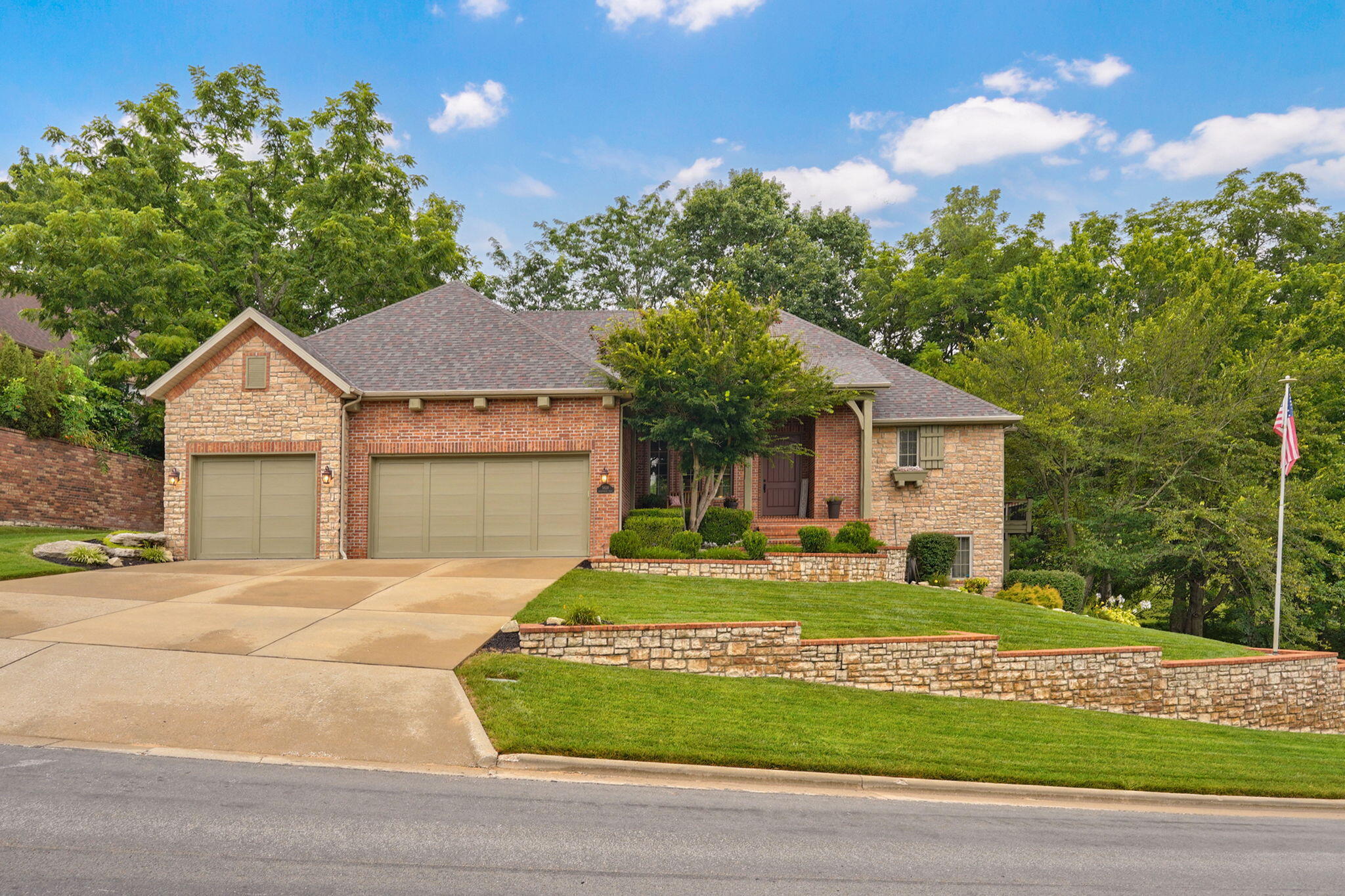 Photo of 5838 S Brightwater Trail Springfield MO 65810