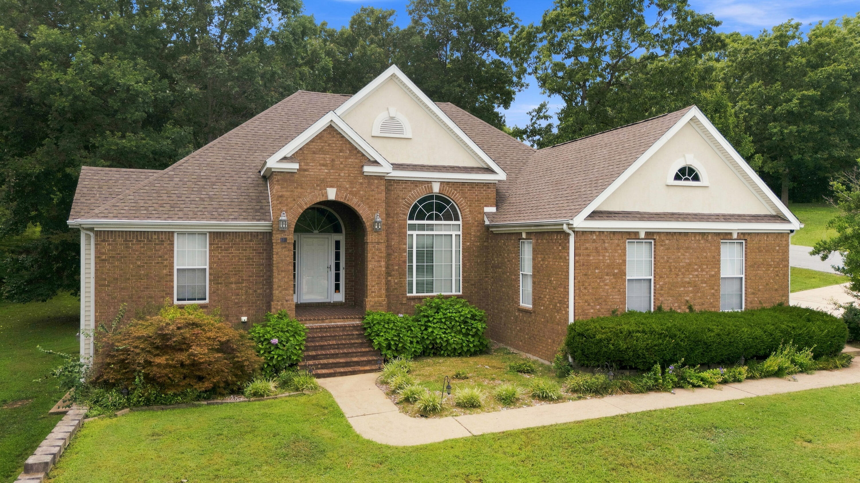 Photo of 401 Bobwhite Lane West Plains MO 65775