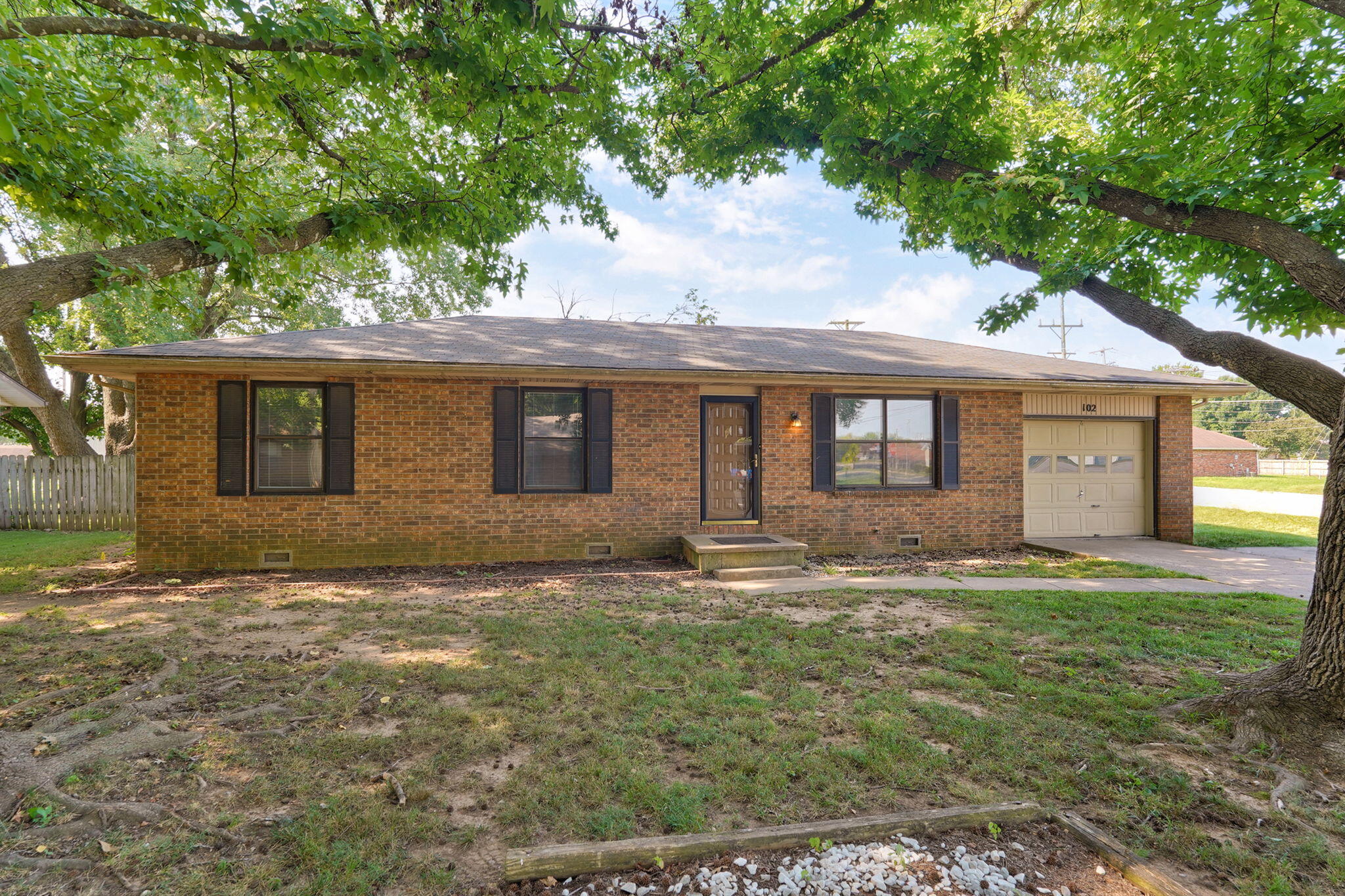 Photo of 102 E Scott Wayne Drive Nixa MO 65714