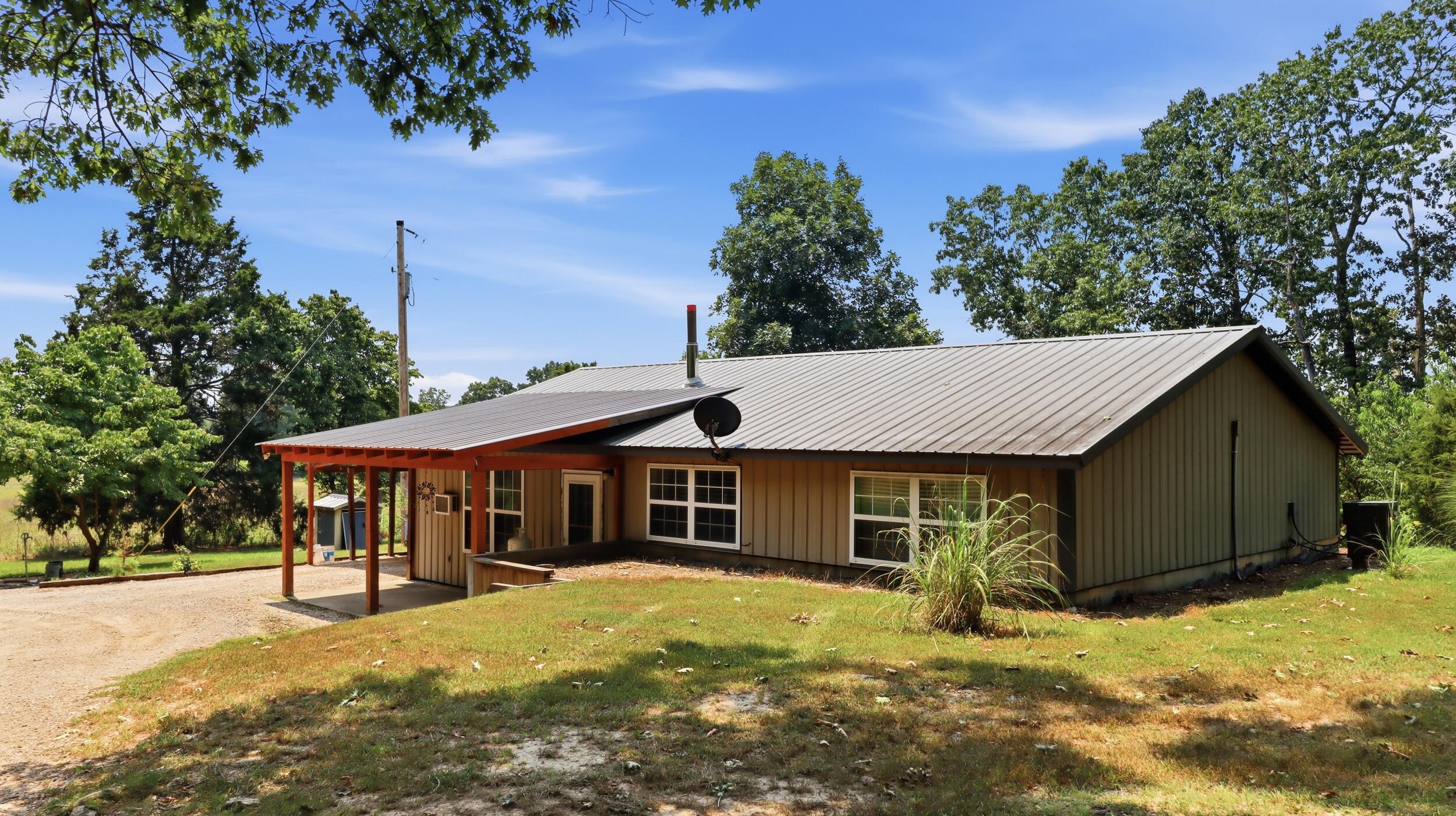 Photo of 9169 County Road 483 Birch Tree MO 65438
