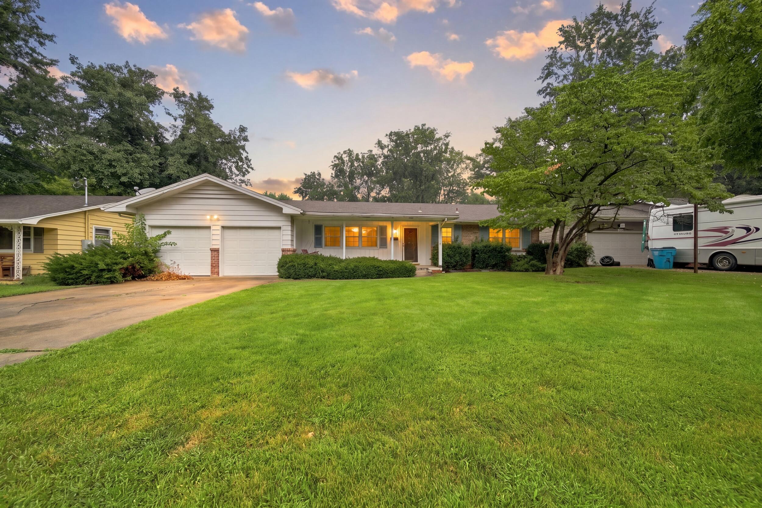 Photo of 433 E Stanford Street Springfield MO 65807