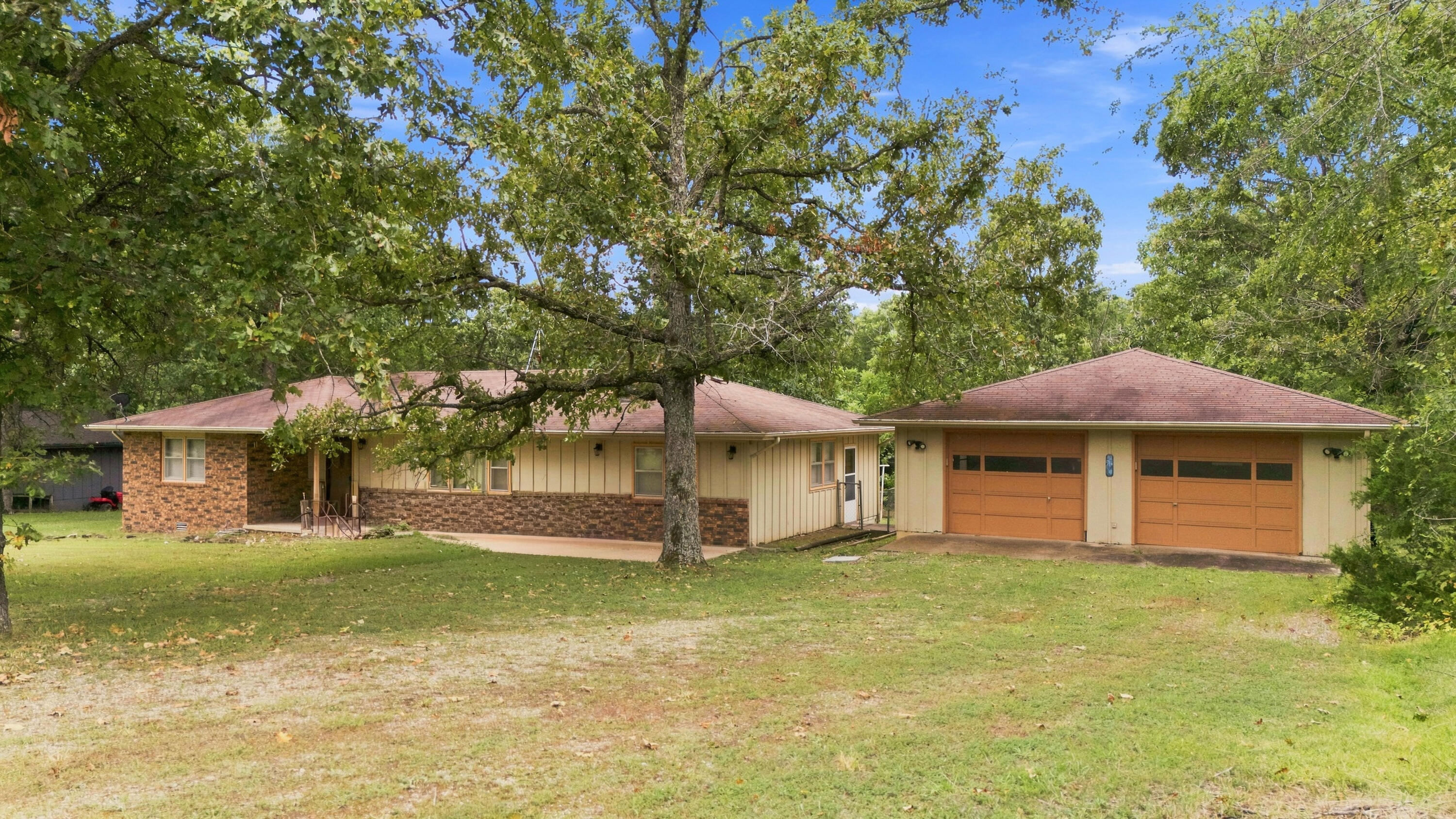 Photo of 1044 State Highway T Gainesville MO 65655