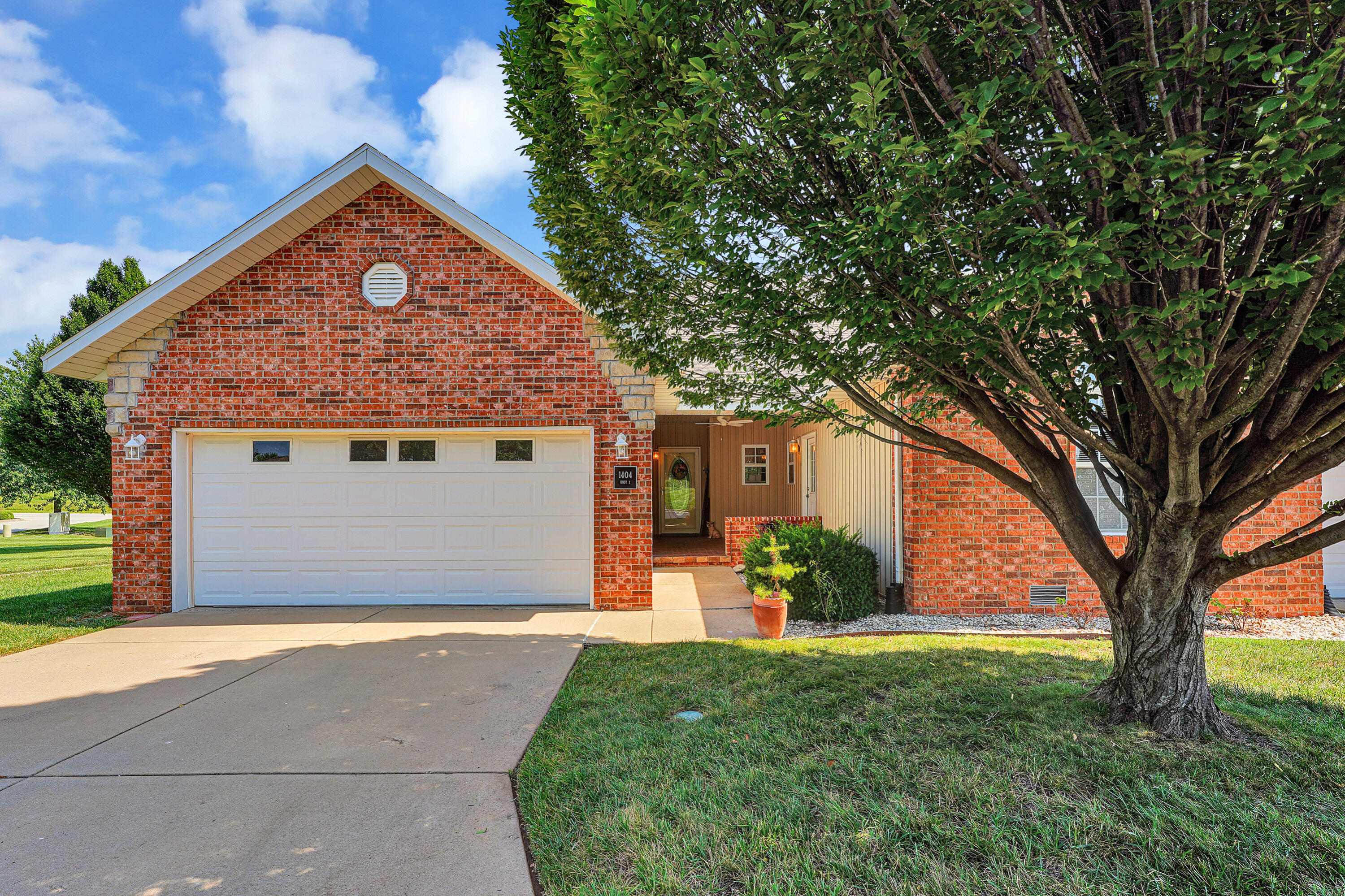 Photo of 1404 N Sandy Creek Circle #Unit 1 Nixa MO 65714