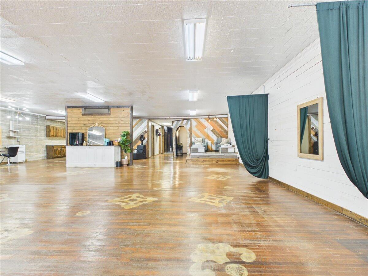 Photo of 213 N Grand Avenue Houston MO 65483