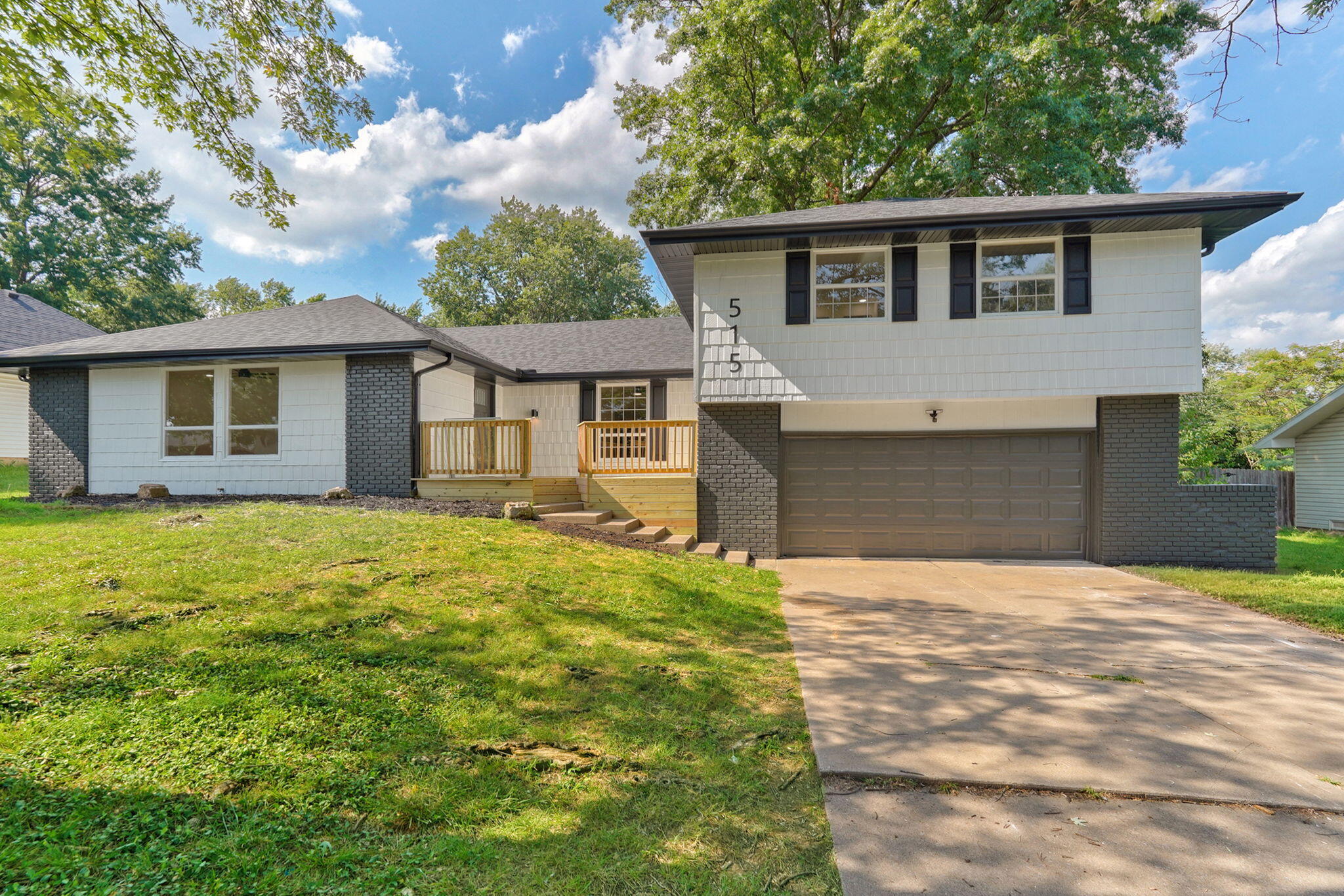 Photo of 515 E Kingsley Street Springfield MO 65807