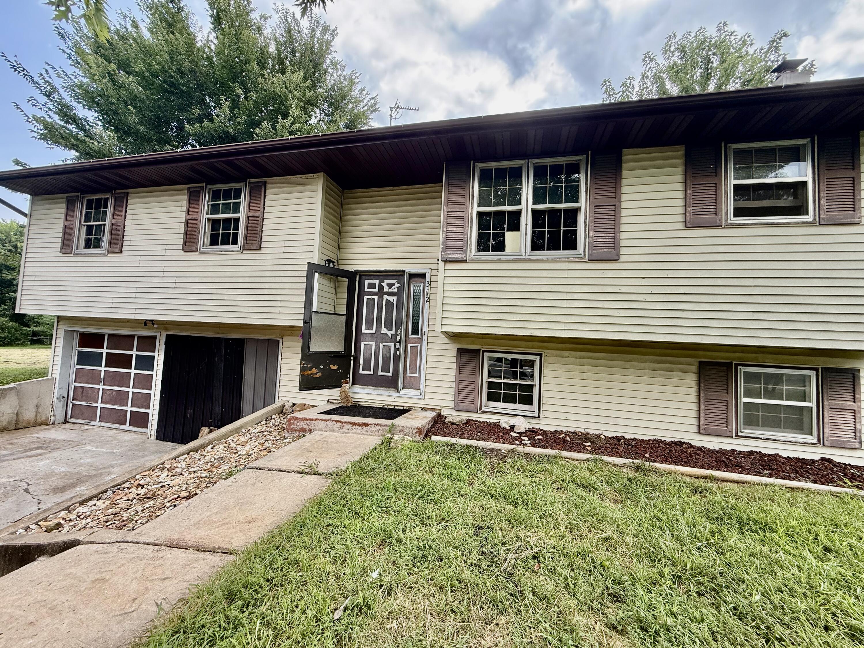 Photo of 312 E Murray Street Pleasant Hope MO 65725