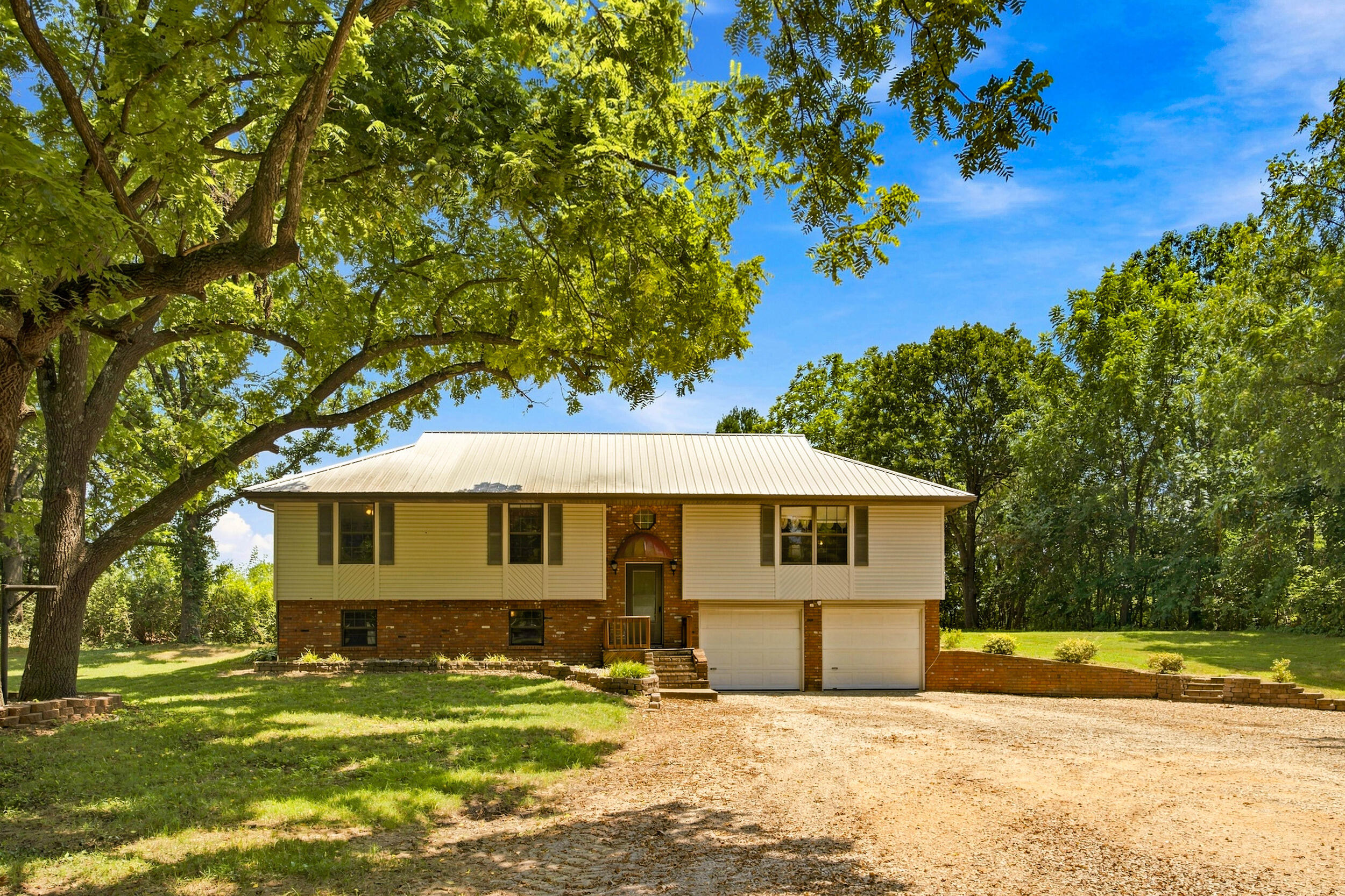 Photo of 410 Sommer Lane Billings MO 65610
