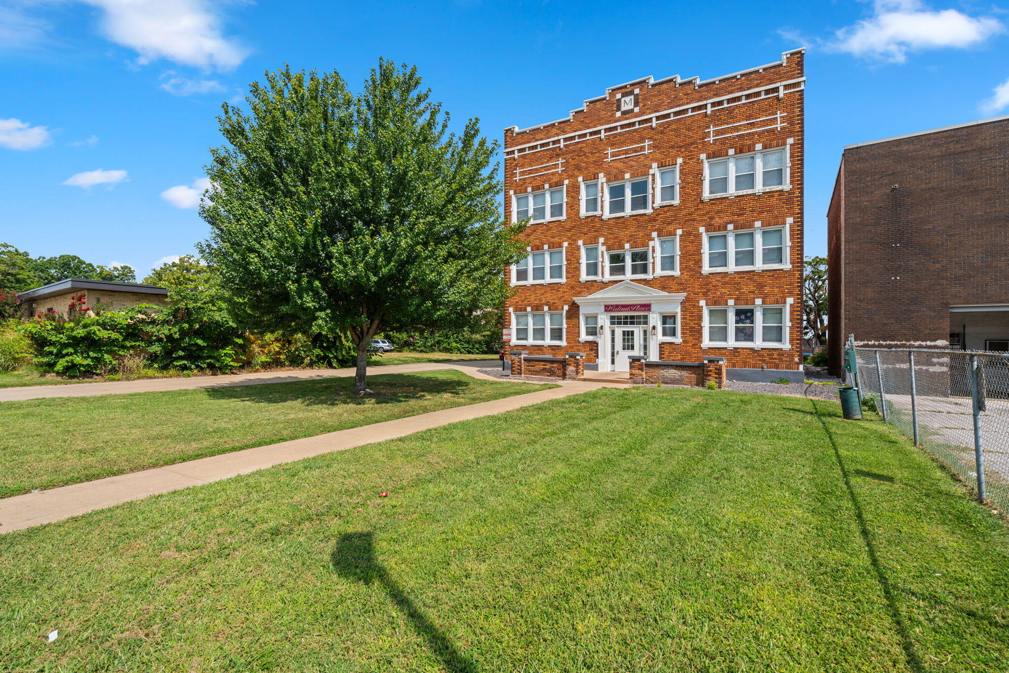 Photo of 527 E Walnut Street #203 Springfield MO 65806