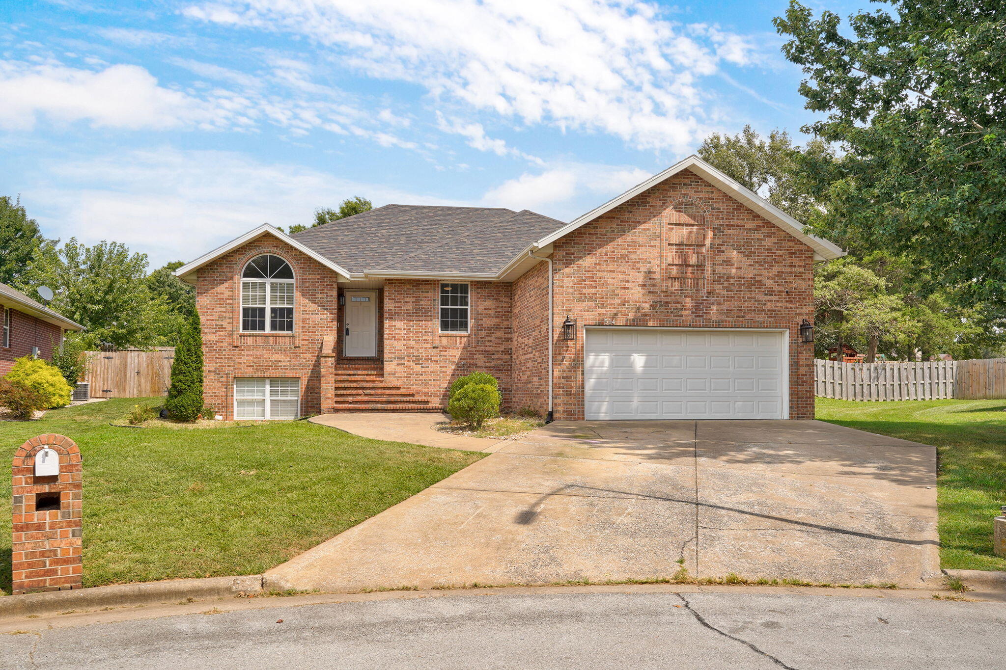 Photo of 514 Chapel Hill Court Nixa MO 65714