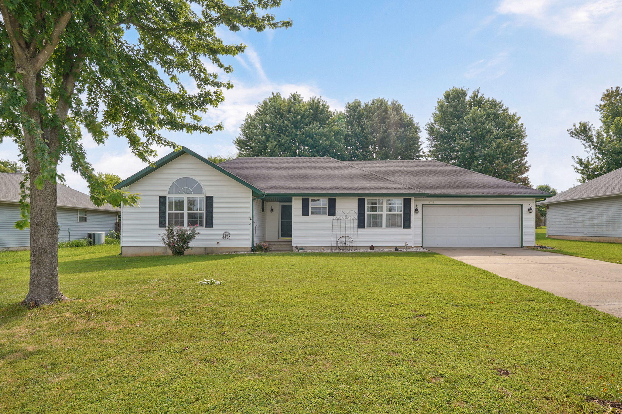 Photo of 204 Arrowhead Road Willard MO 65781