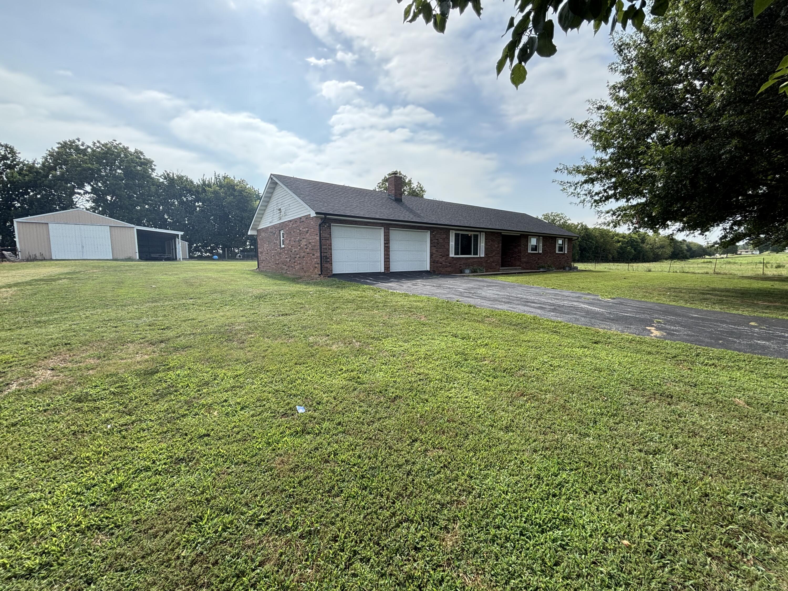 Photo of 17722 Lawrence 1200 Aurora MO 65605
