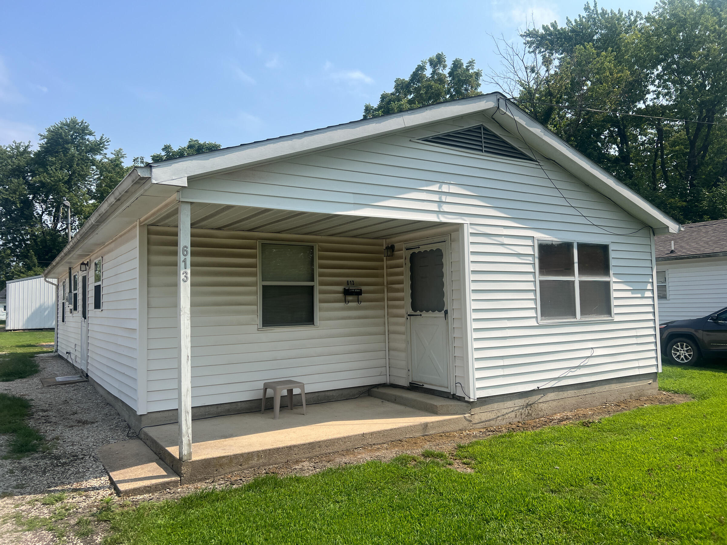 Photo of 613 W Frisco Street Mountain Grove MO 65711