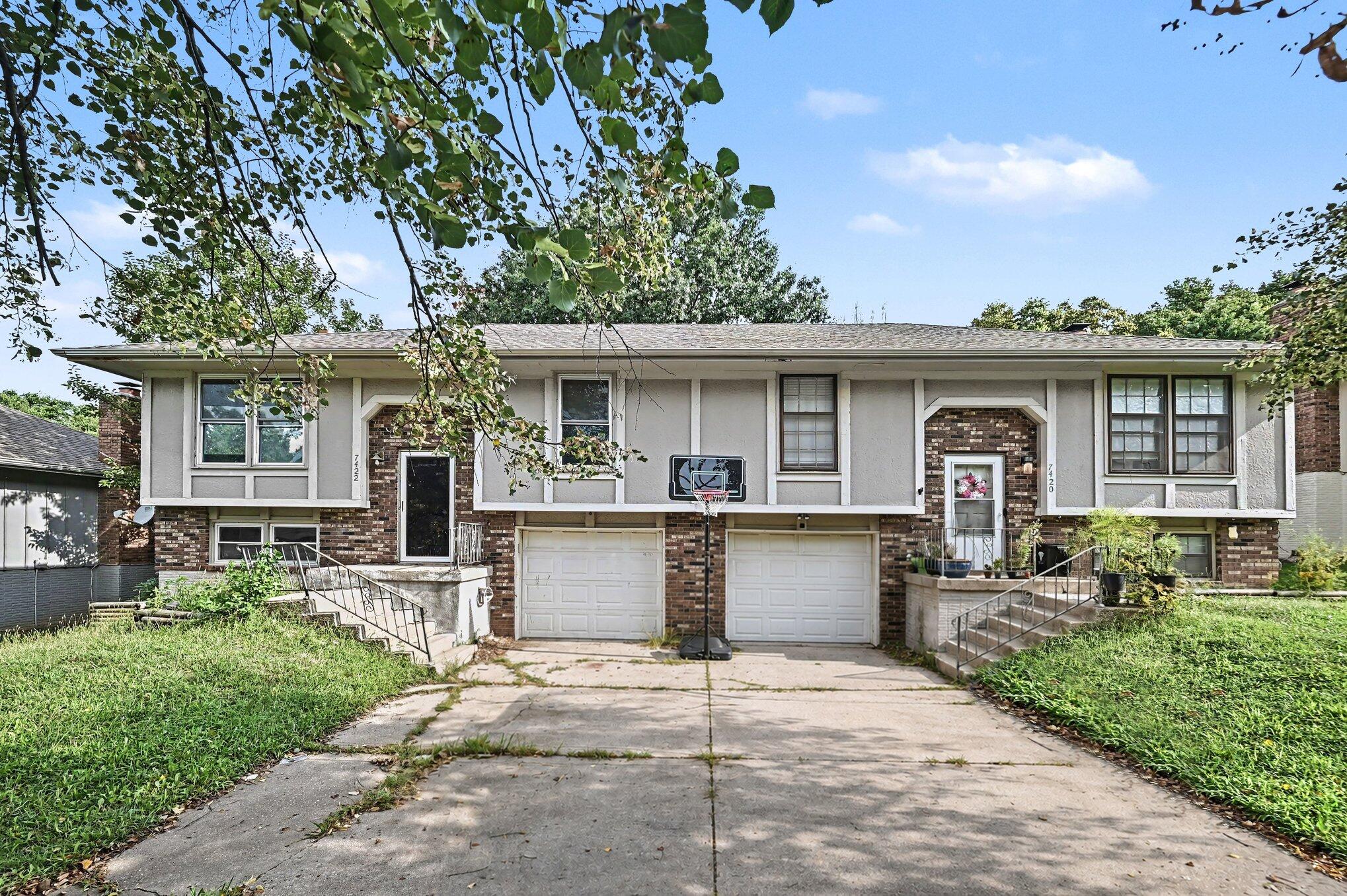 Photo of 7422 NW 82nd Street Kansas City MO 64152