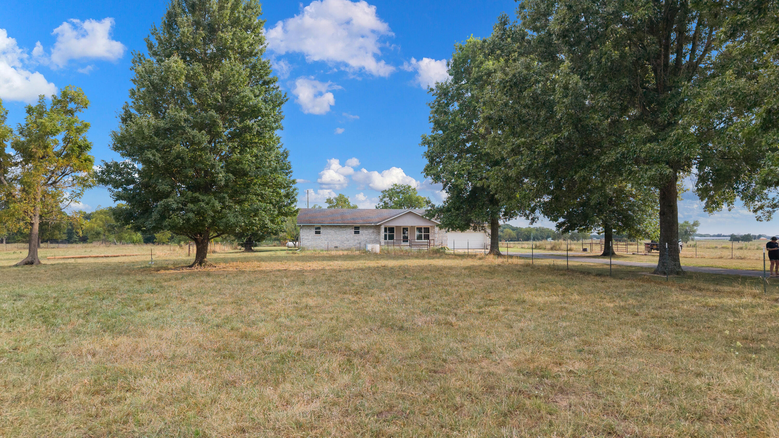 Photo of 9671 Farm Road 2230 Cassville MO 65625
