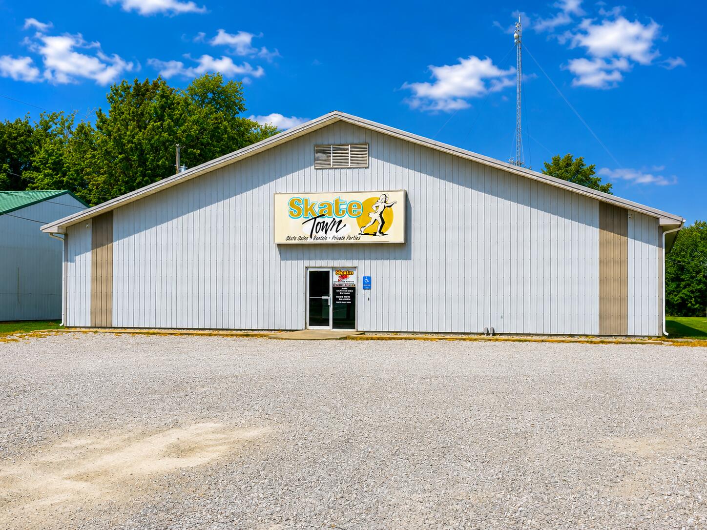 Photo of 3220 S Highway 32 El Dorado Springs MO 64744