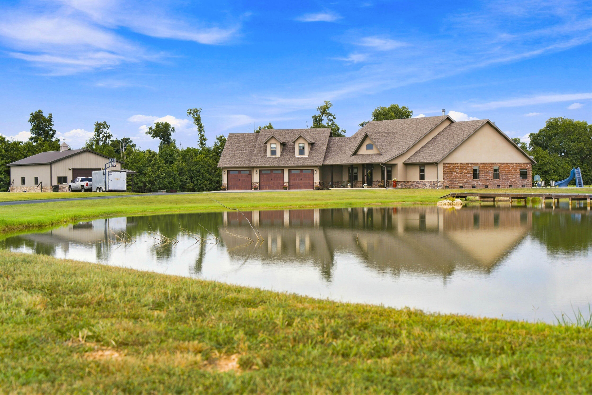 Photo of 22554 Lawrence 1200 Aurora MO 65605