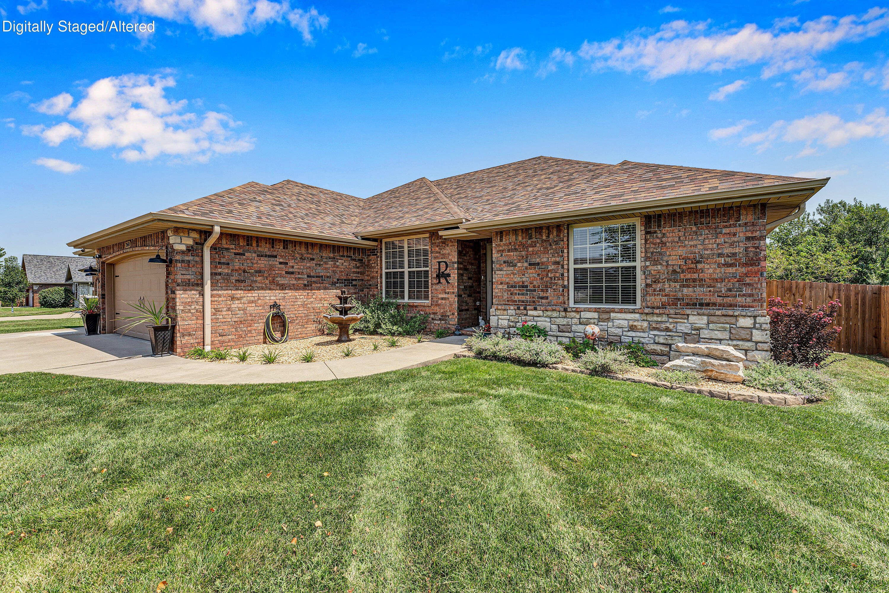 Photo of 260 N Ladera Drive Republic MO 65738