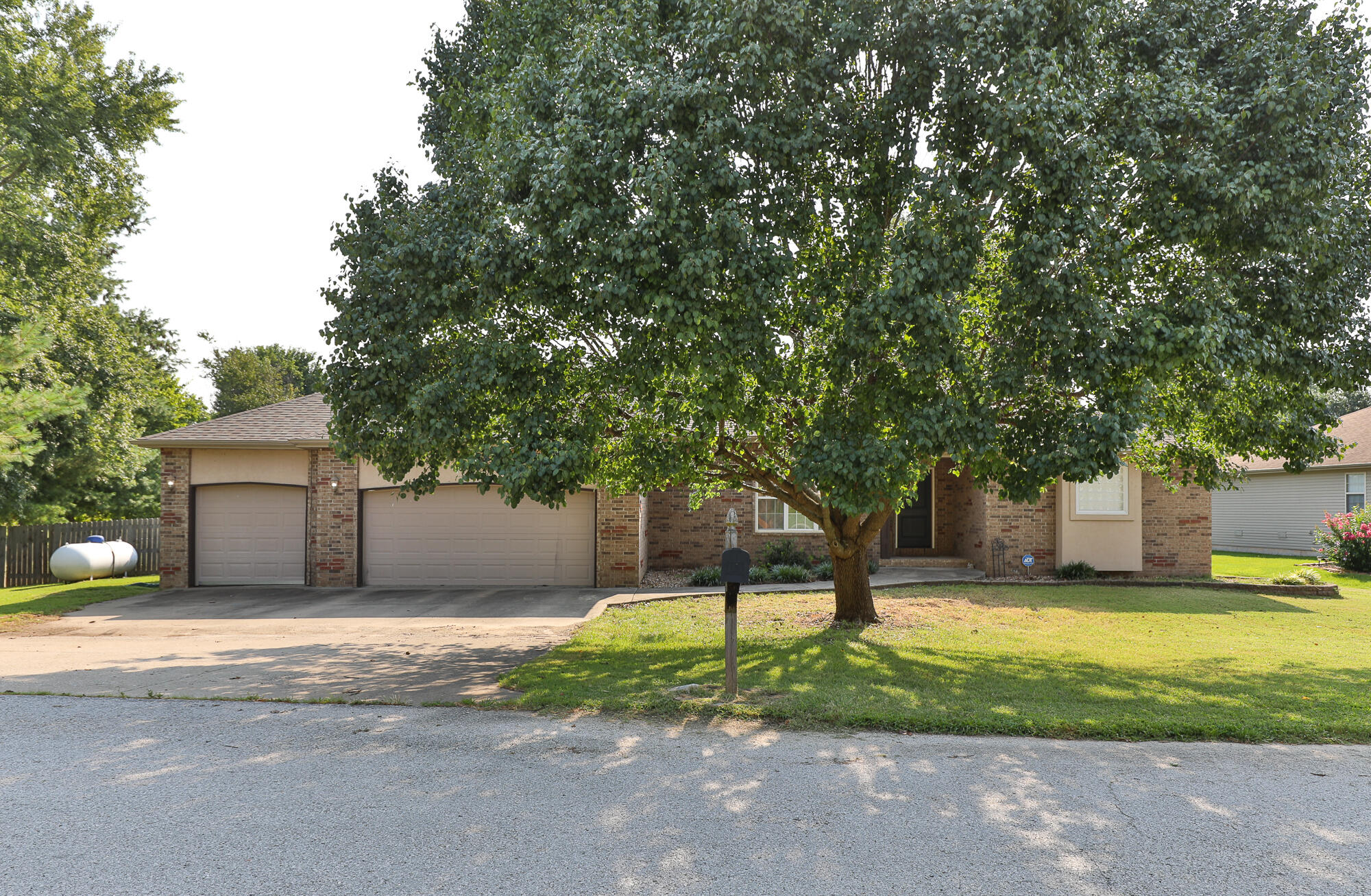 Photo of 2098 N Preakness Drive Nixa MO 65714