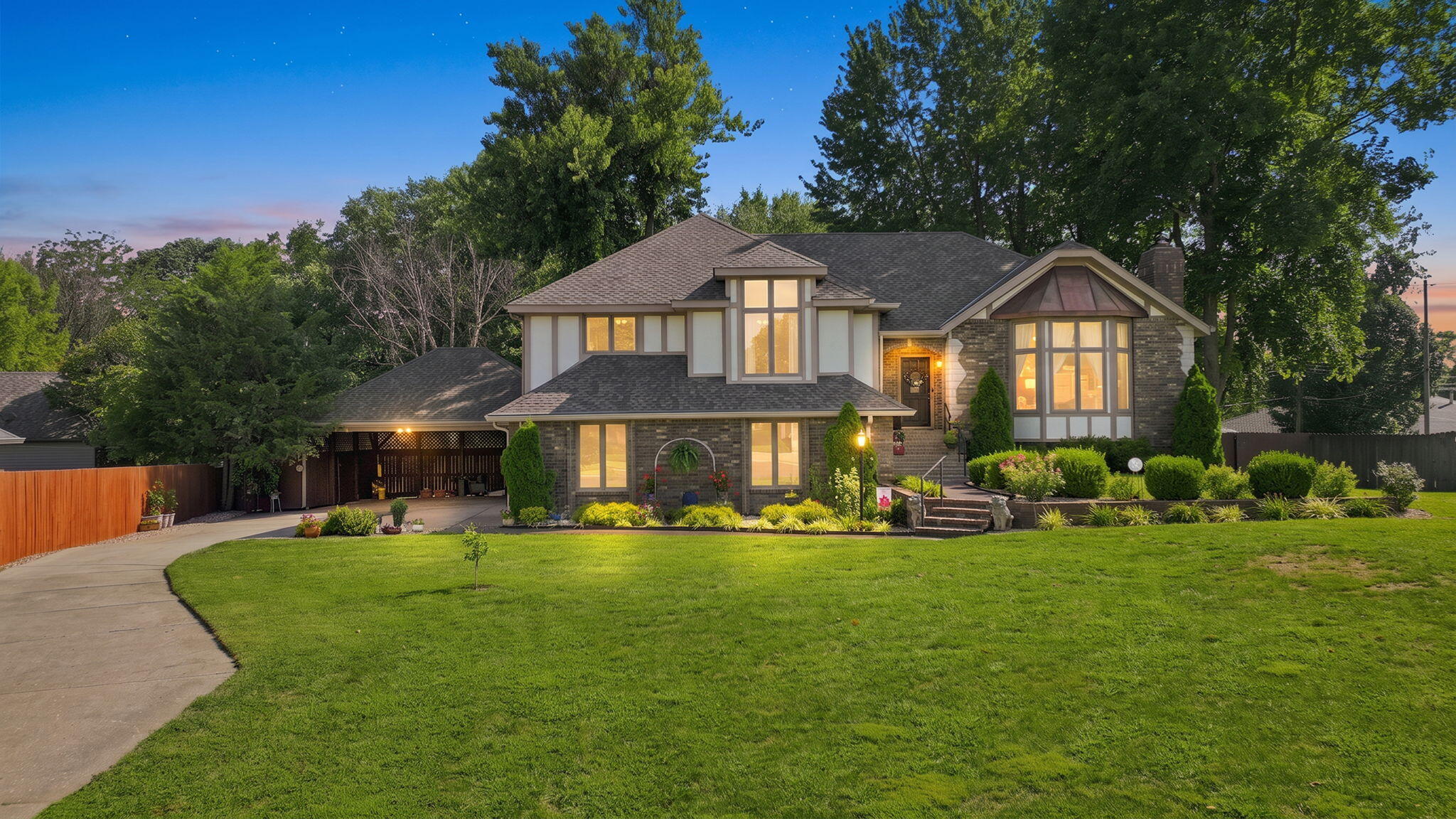 Photo of 862 W Kingsway Drive Springfield MO 65810