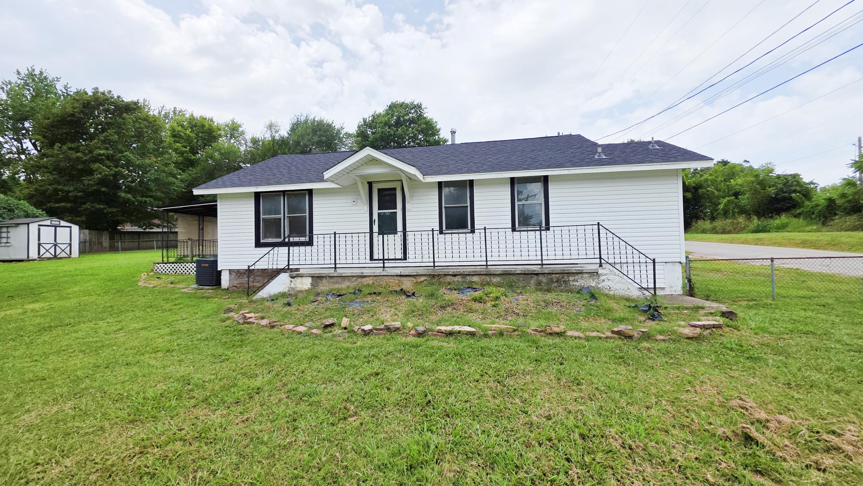 Photo of 2857 N Grant Avenue Springfield MO 65803
