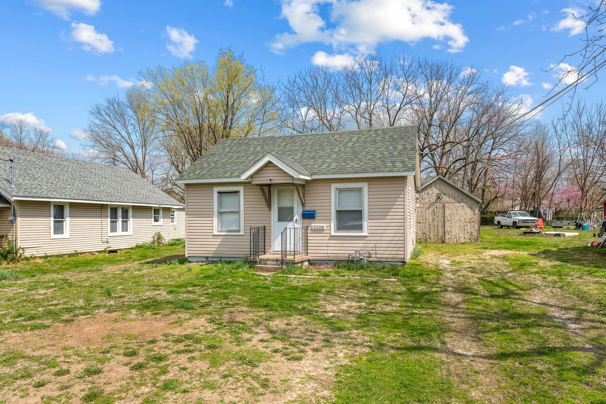 Photo of 2528 N Kellett Avenue Springfield MO 65803