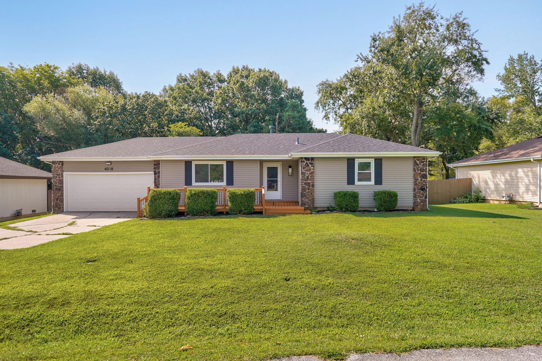 Photo of 4018 W Dahlia Drive Battlefield MO 65619