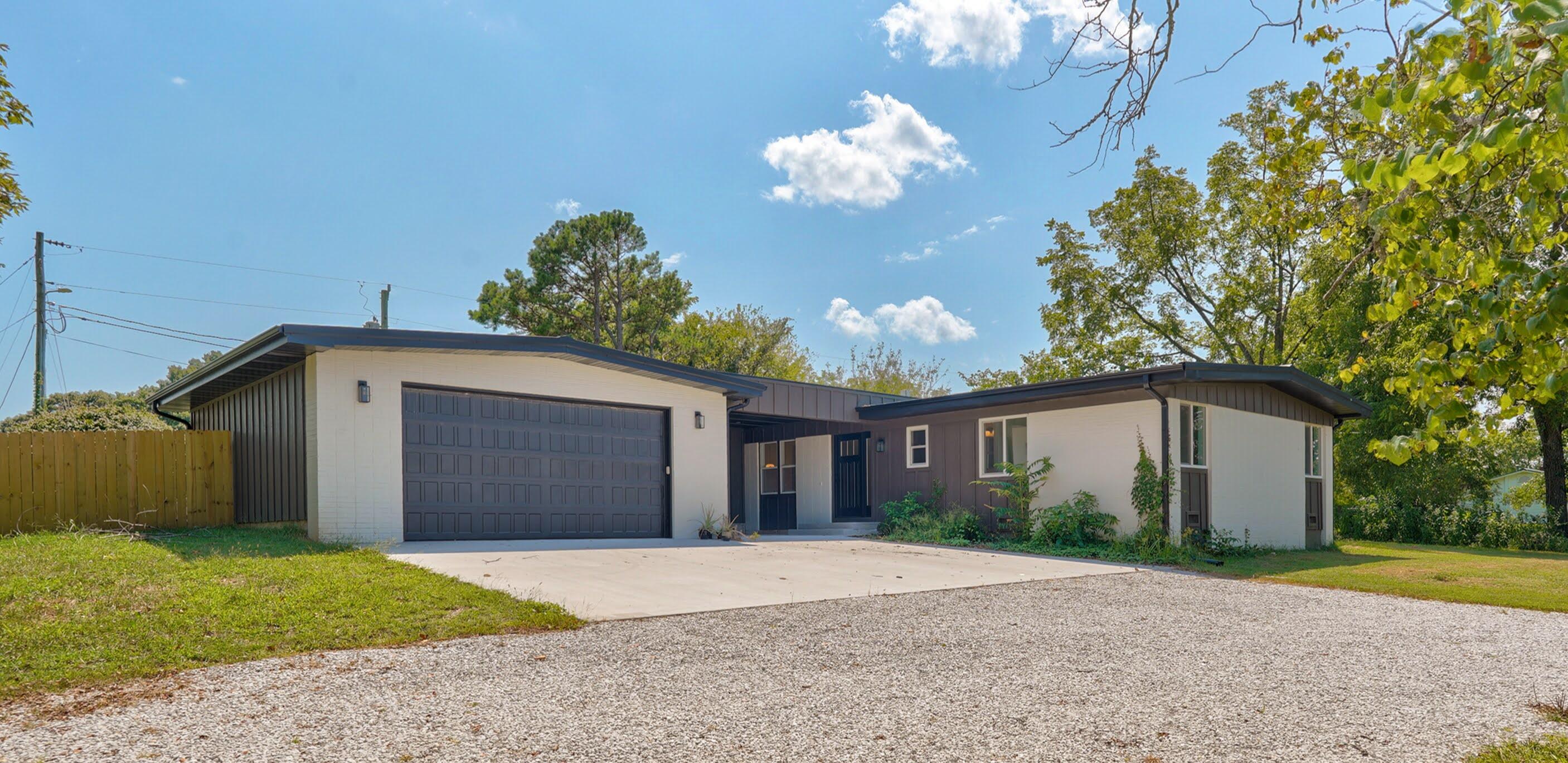 Photo of 5776 E Farm Road 168 Rogersville MO 65742