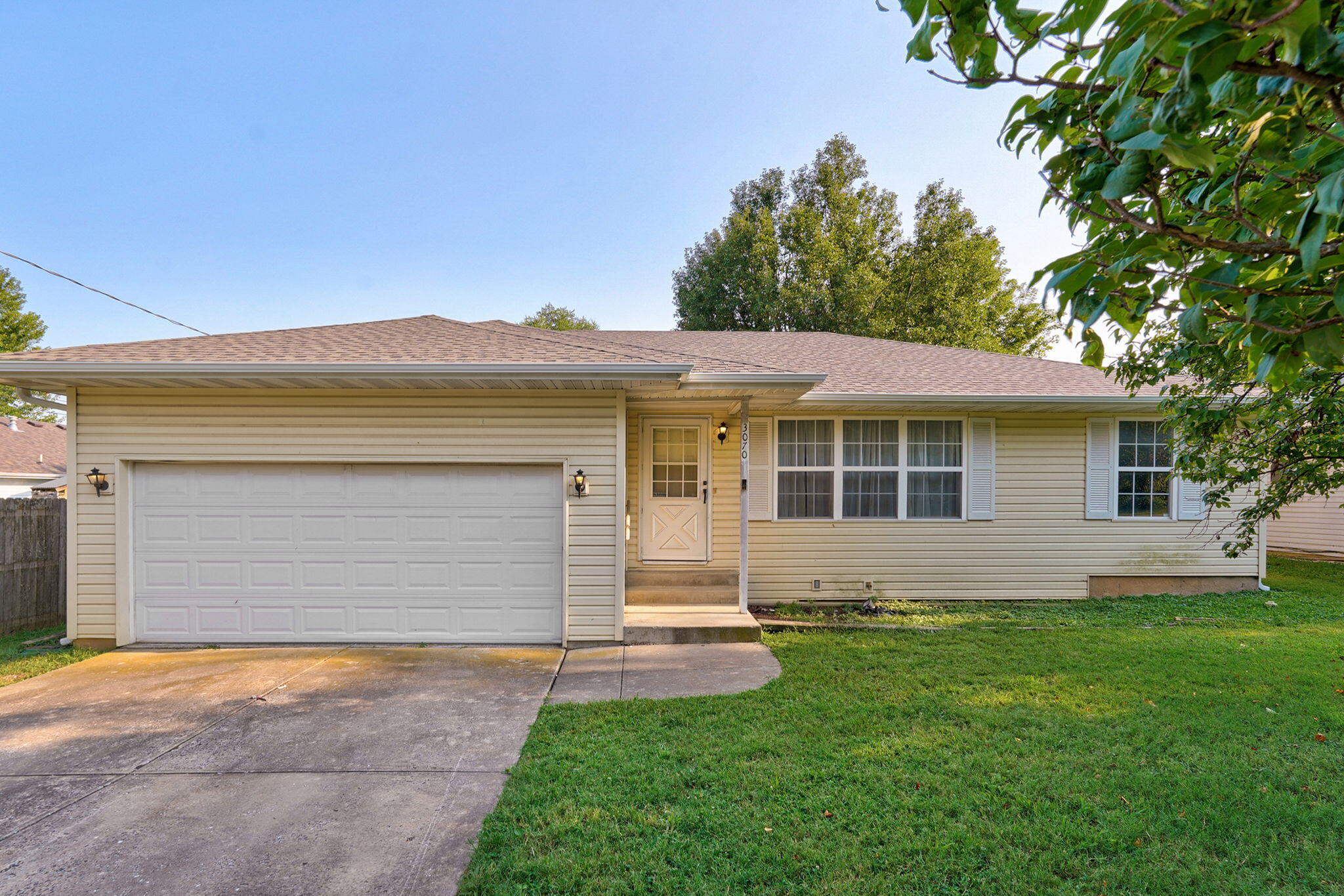 Photo of 3070 W Calhoun Street Springfield MO 65802