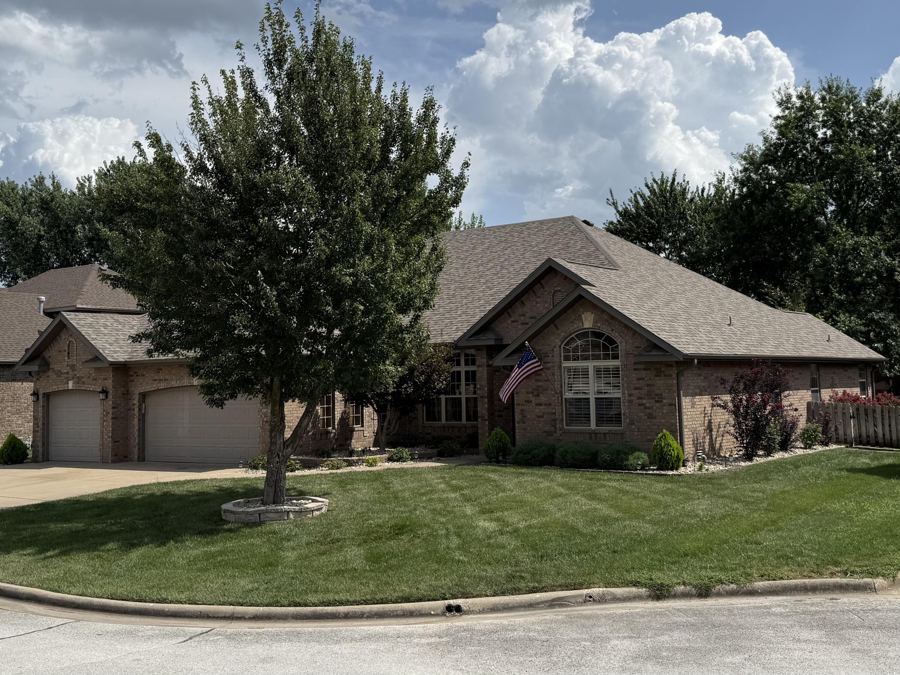 Photo of 1008 W Glacier Court Nixa MO 65714