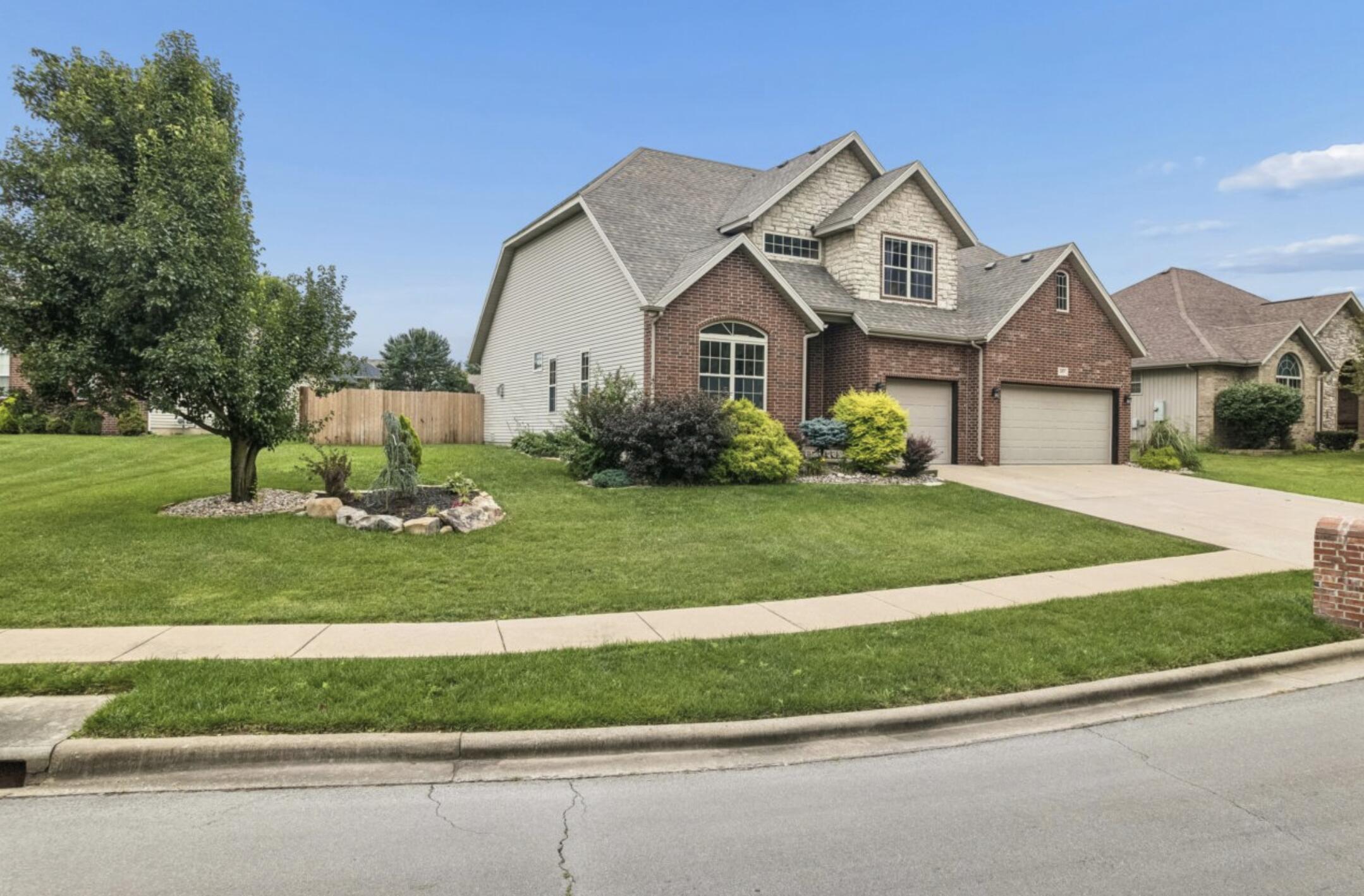 Photo of 653 Greer Avenue Nixa MO 65714
