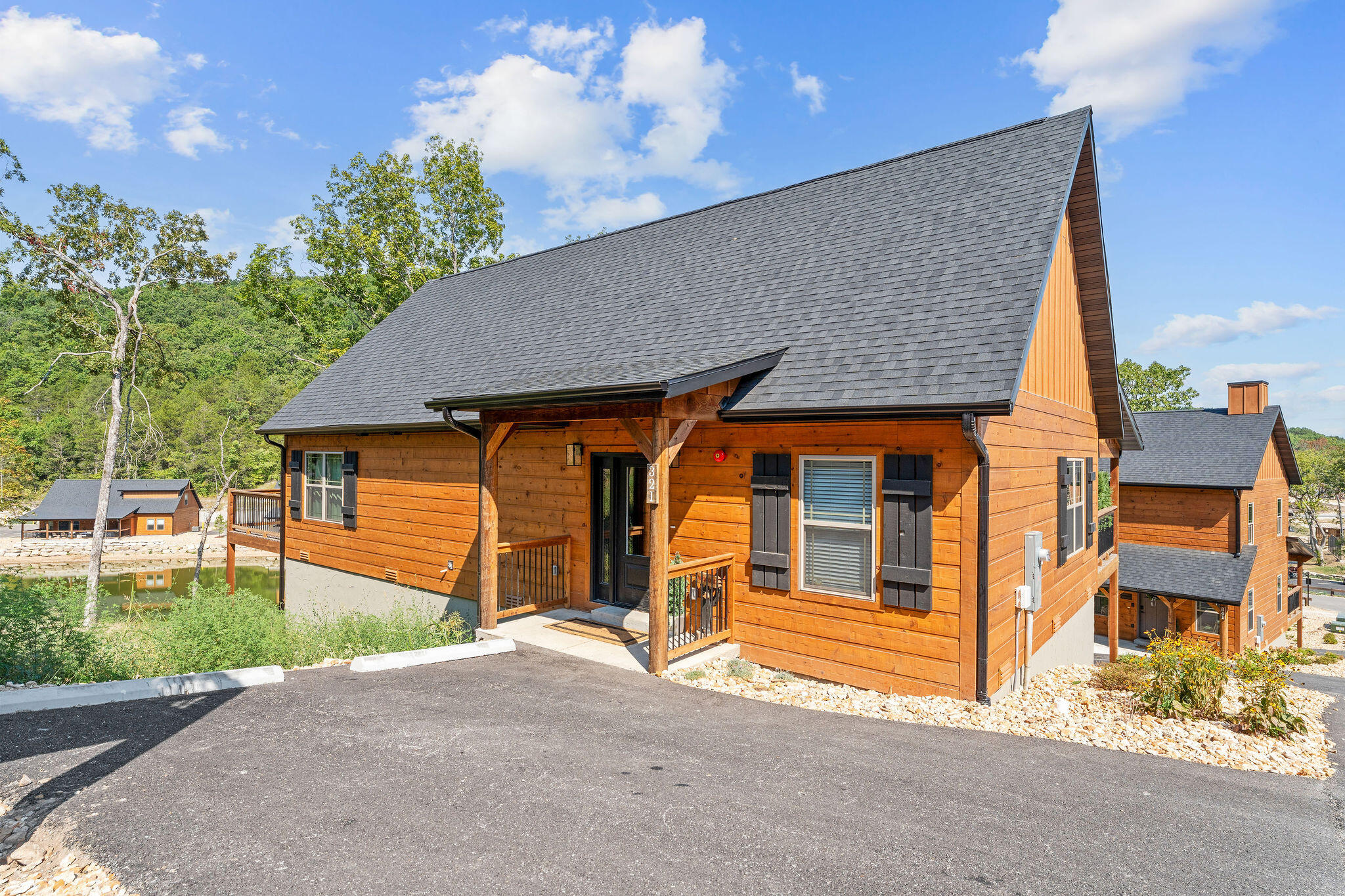 Photo of 321 Campfire Pass Hollister MO 65672