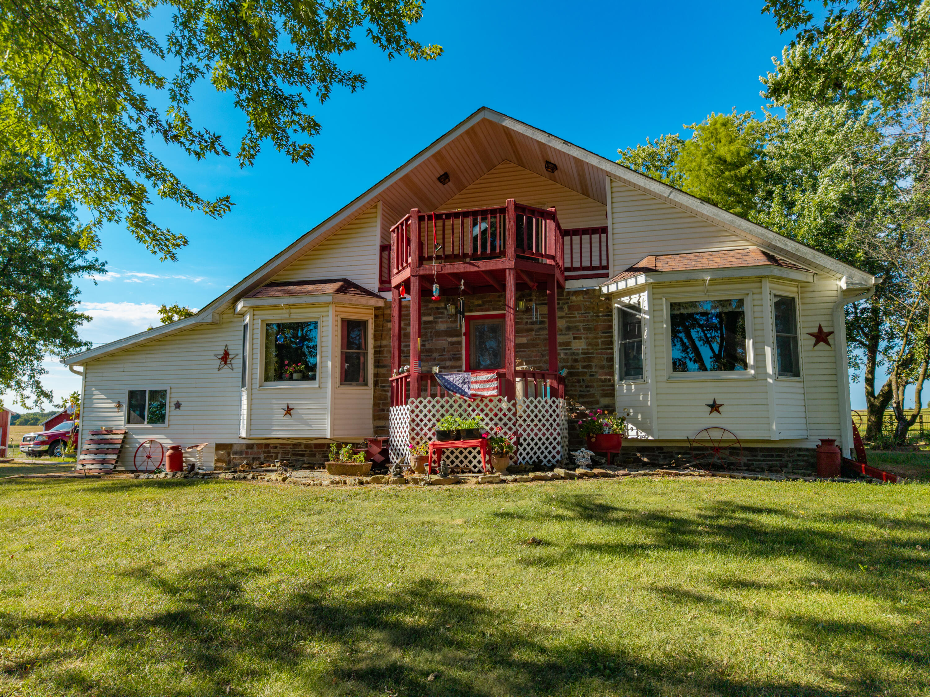 Photo of 10763 E Red Springs Rd Road Mountain Grove MO 65711