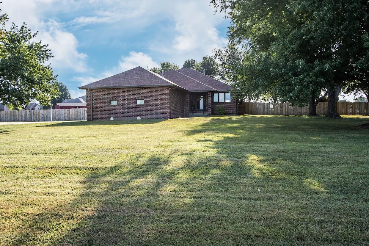 Photo of 1002 S Hunt Road Willard MO 65781