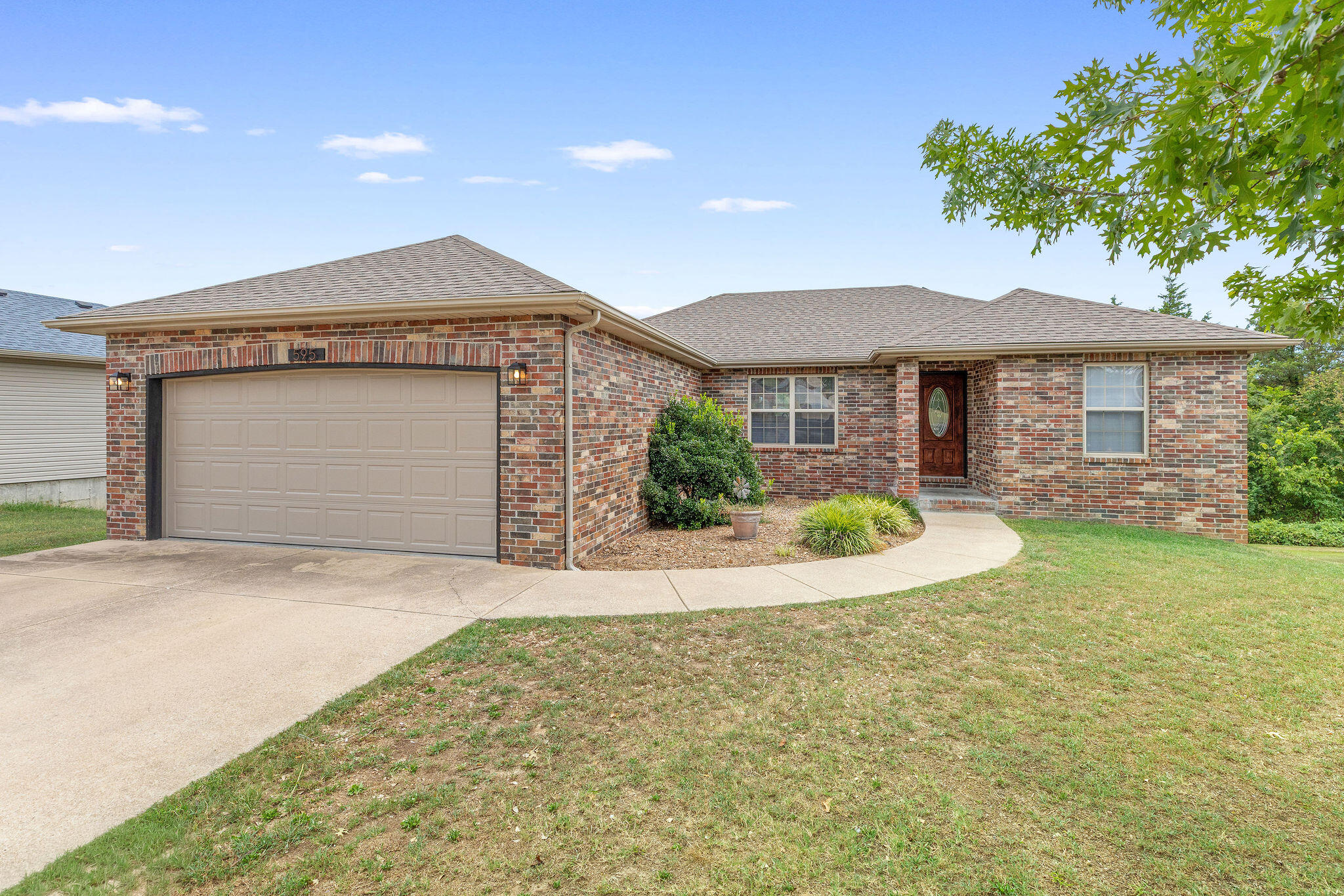 Photo of 595 Amber Avenue Hollister MO 65672