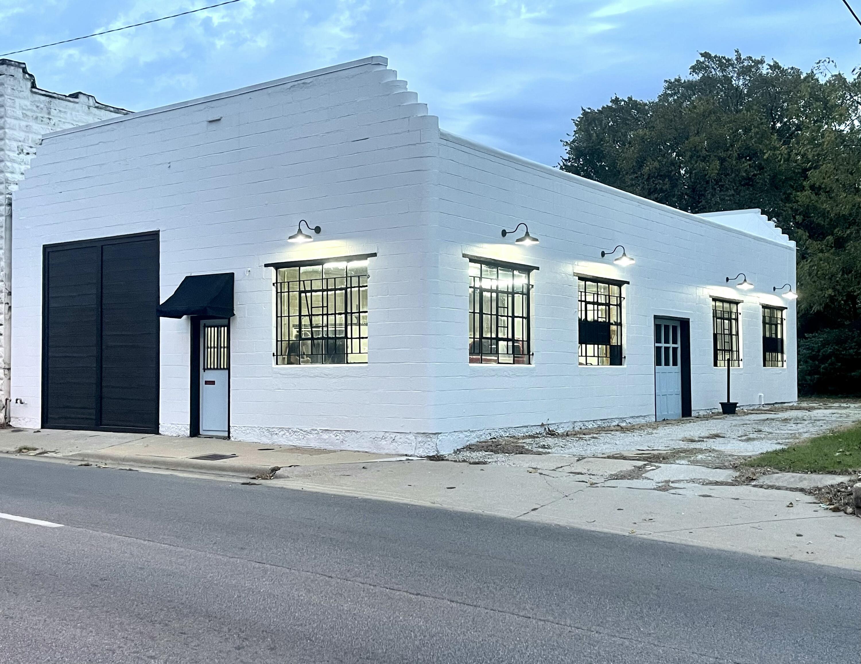 Photo of 1908 N National Avenue Springfield MO 65803