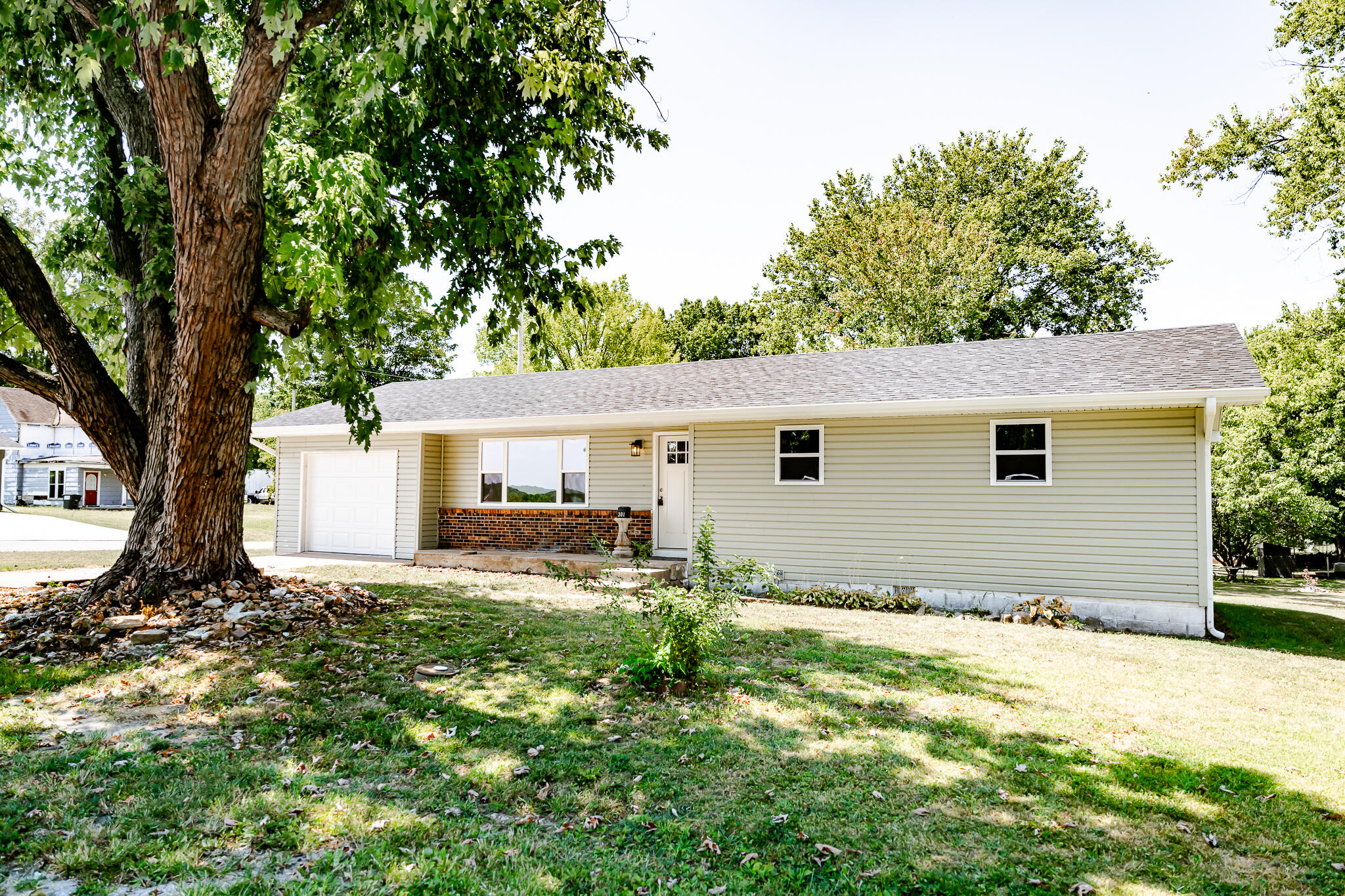 Photo of 301 N Olive Street Pierce City MO 65723